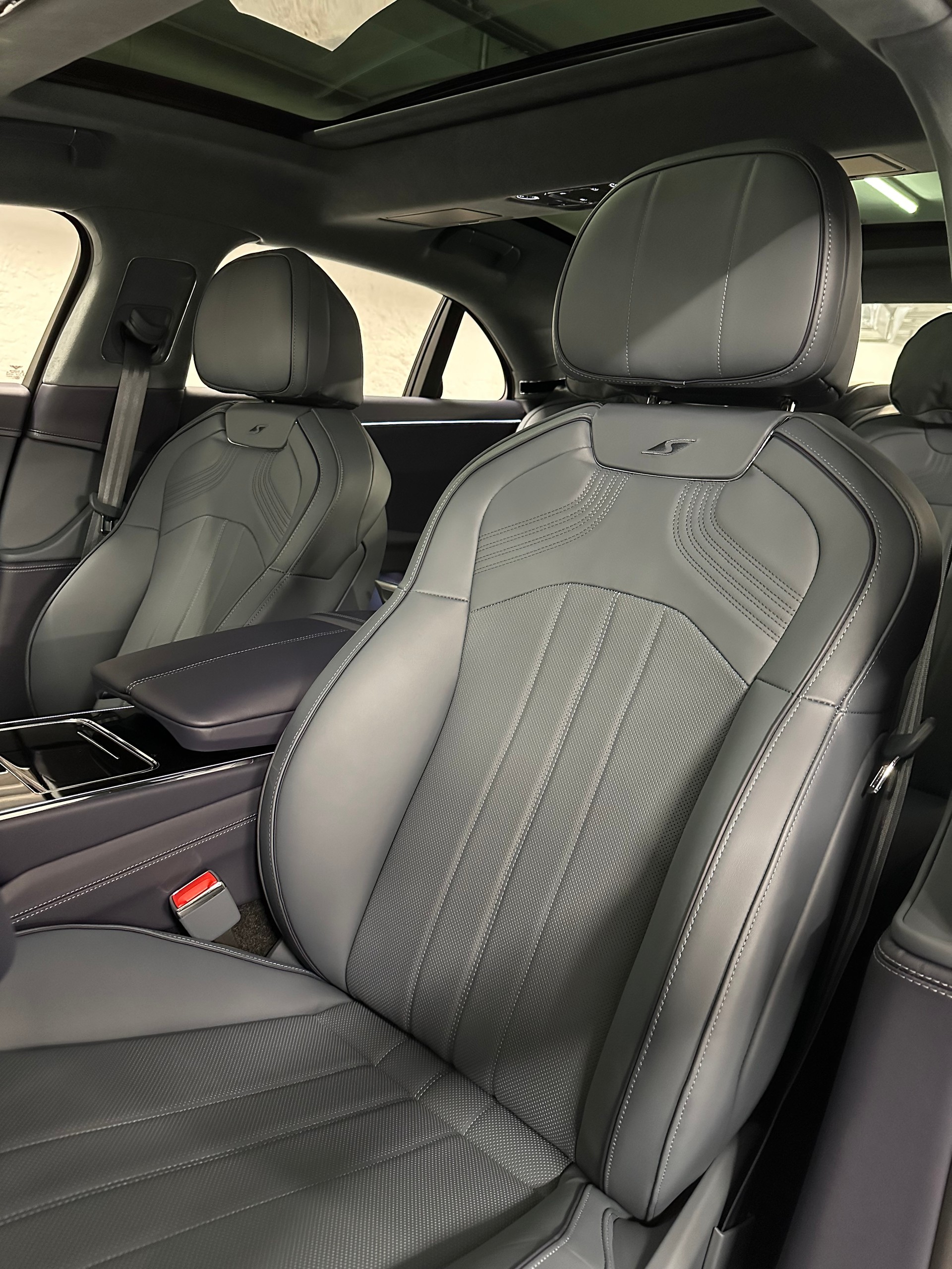 BENTLEY Flying Spur 4.0 V8 S-image-16