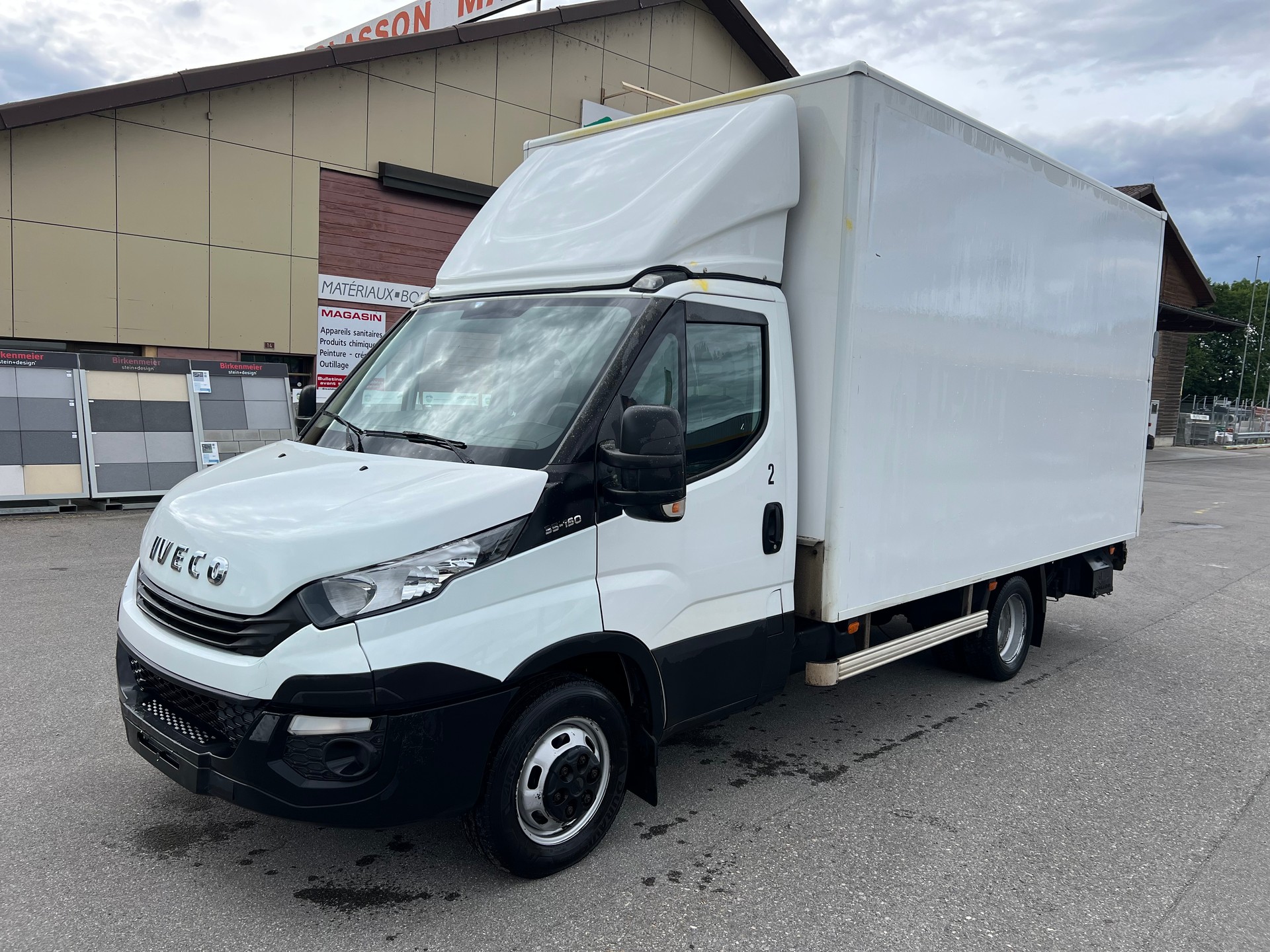 IVECO 35C15 Daily 3.0 Diesel Caisse déménagement-image-0