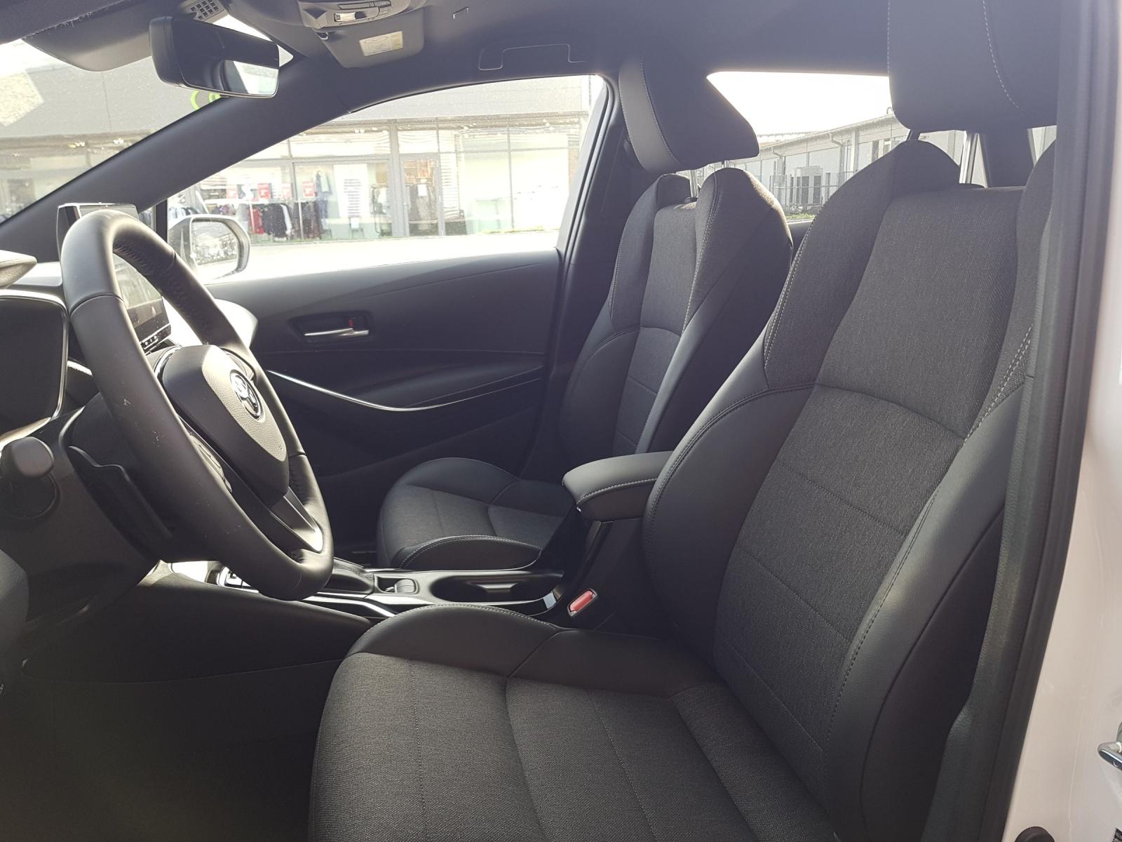 TOYOTA Corolla Touring Sports 2.0 HSD Trend-image-9