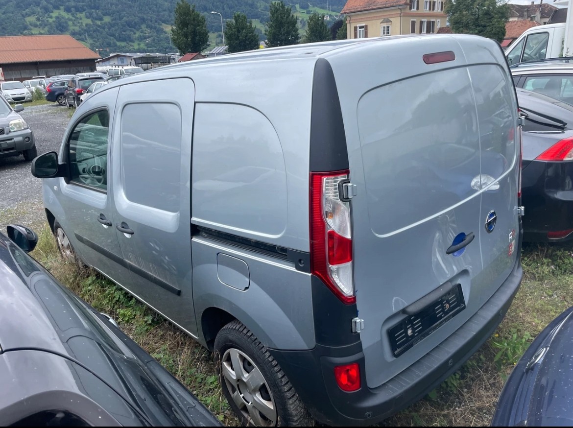 NISSAN Kasten NV 250 Diesel-image-3