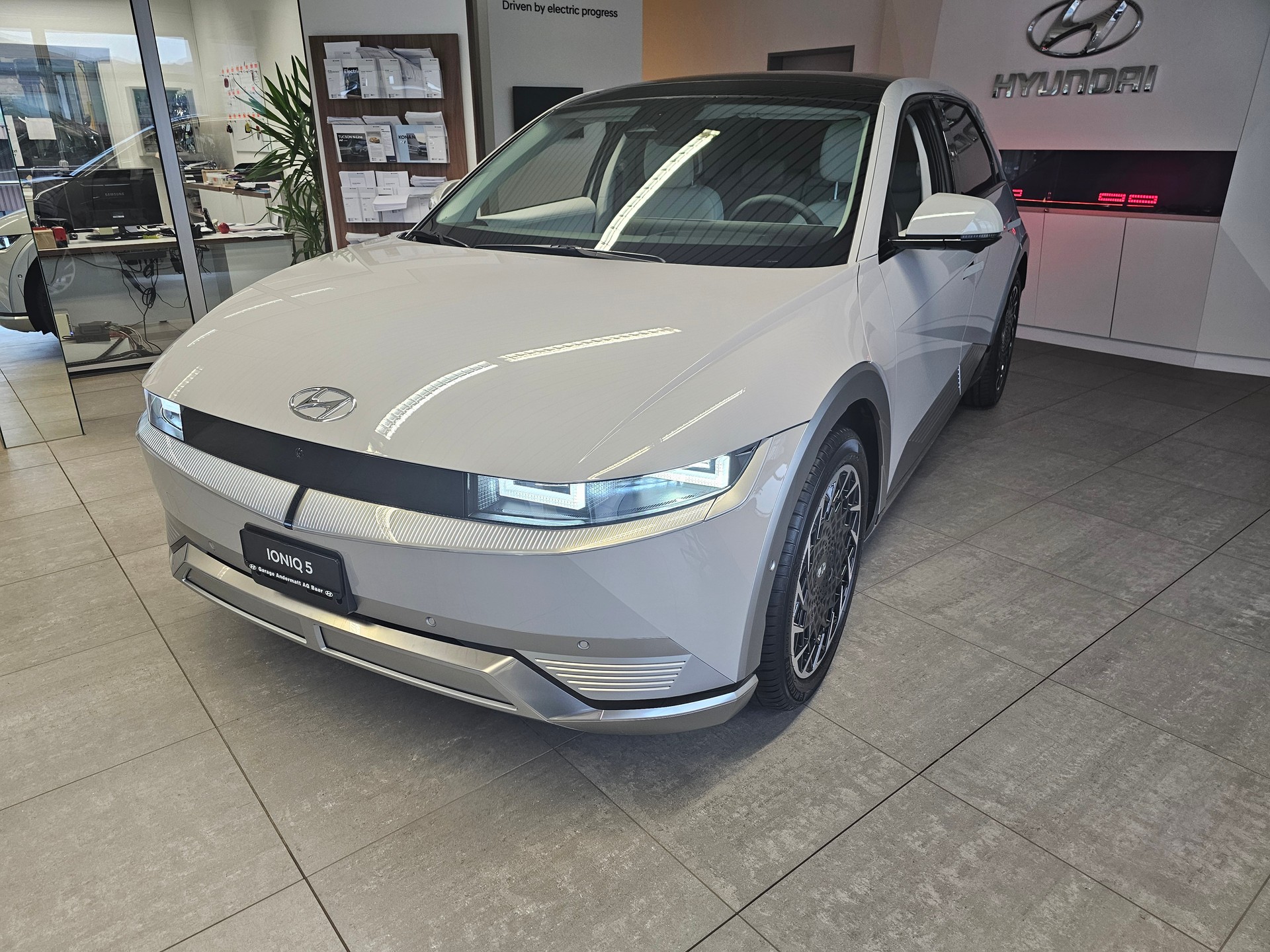 HYUNDAI Ioniq 5 77kWh Vertex 4WD-image-2