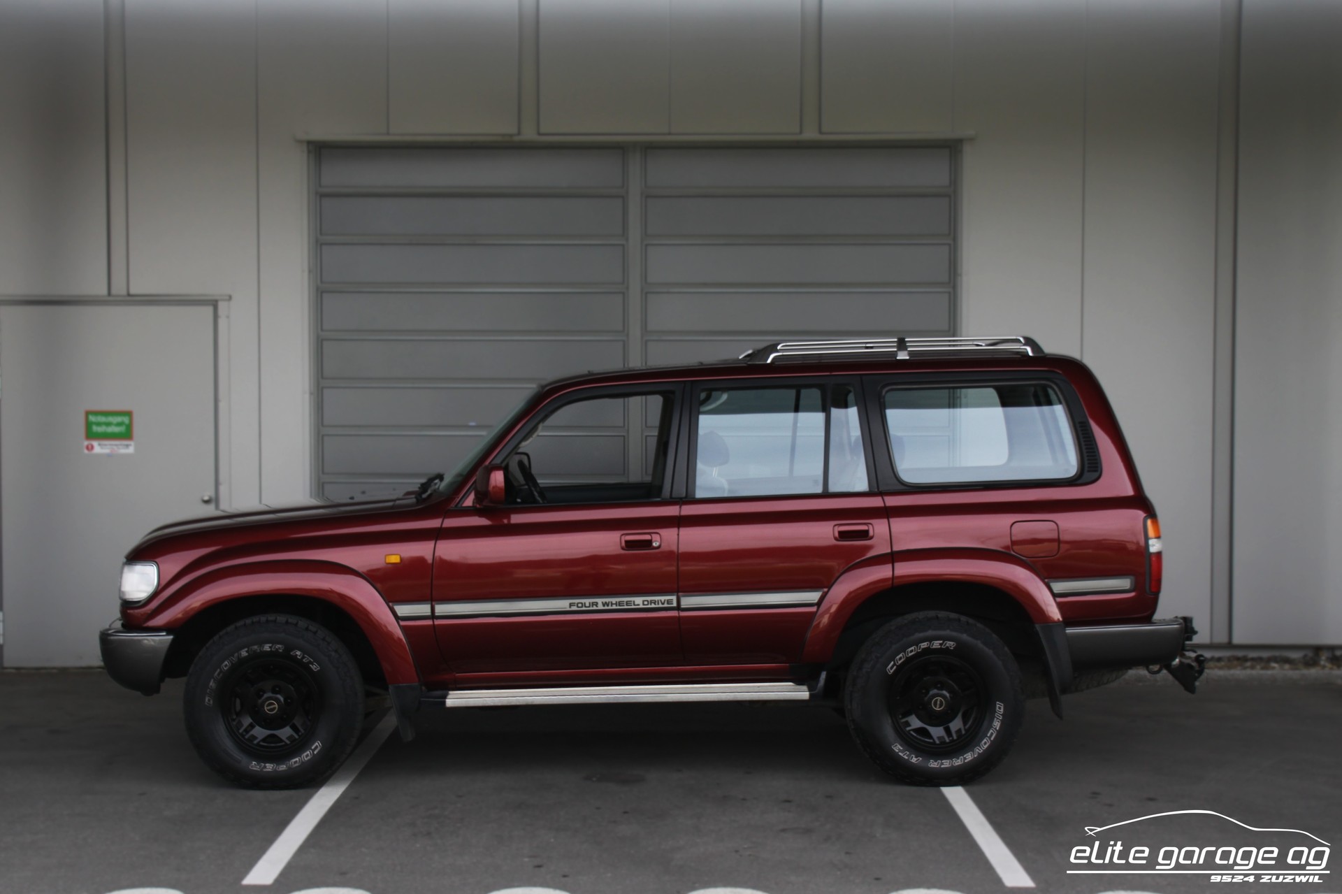 TOYOTA Land Cruiser FJ 80 L-GNPEEW Station VX-image-1