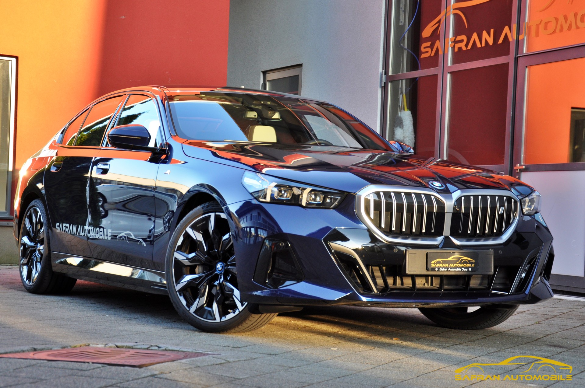 BMW i5 eDrive40 M Sport-image-2