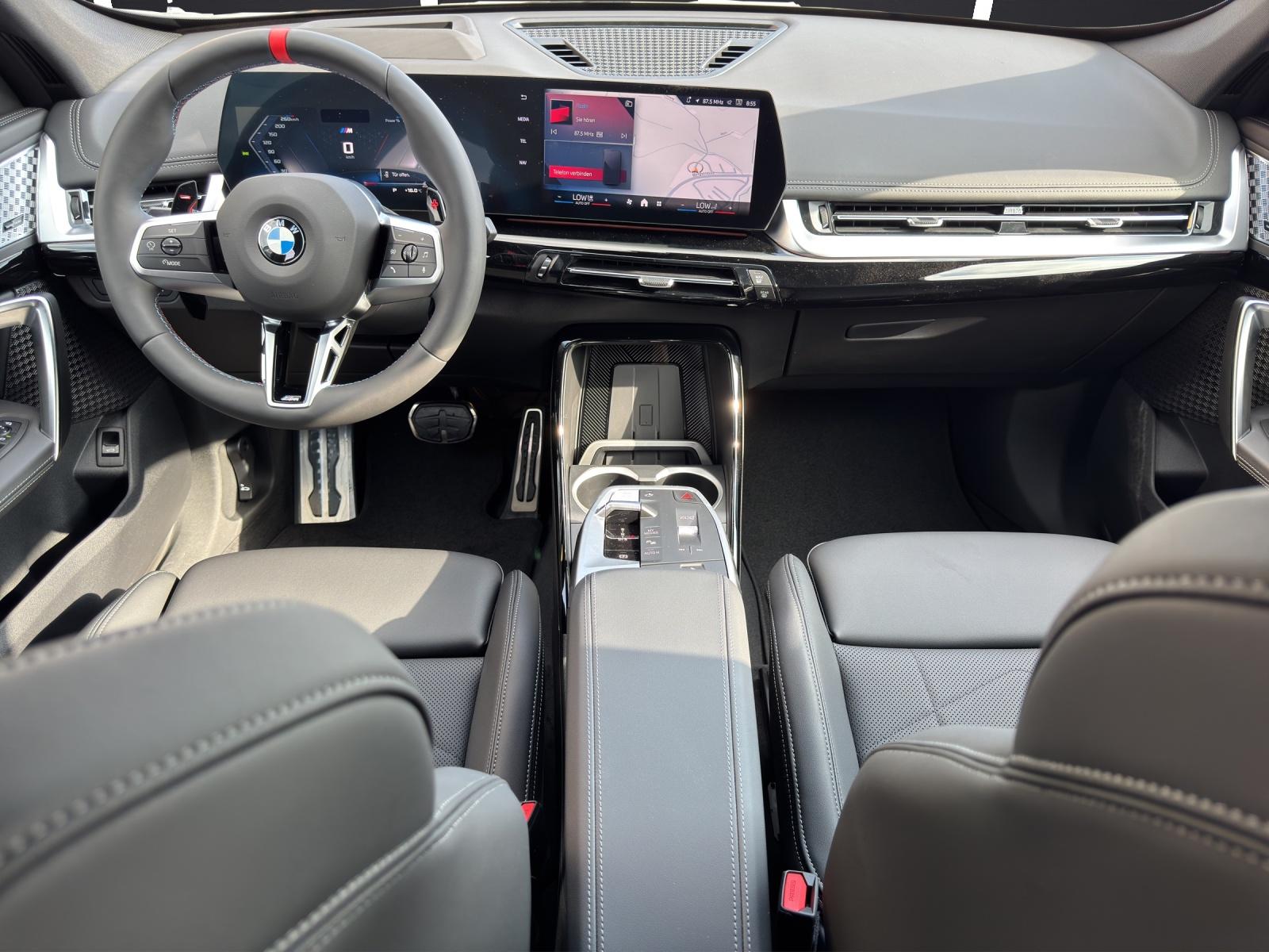 BMW X1 M35i-image-11