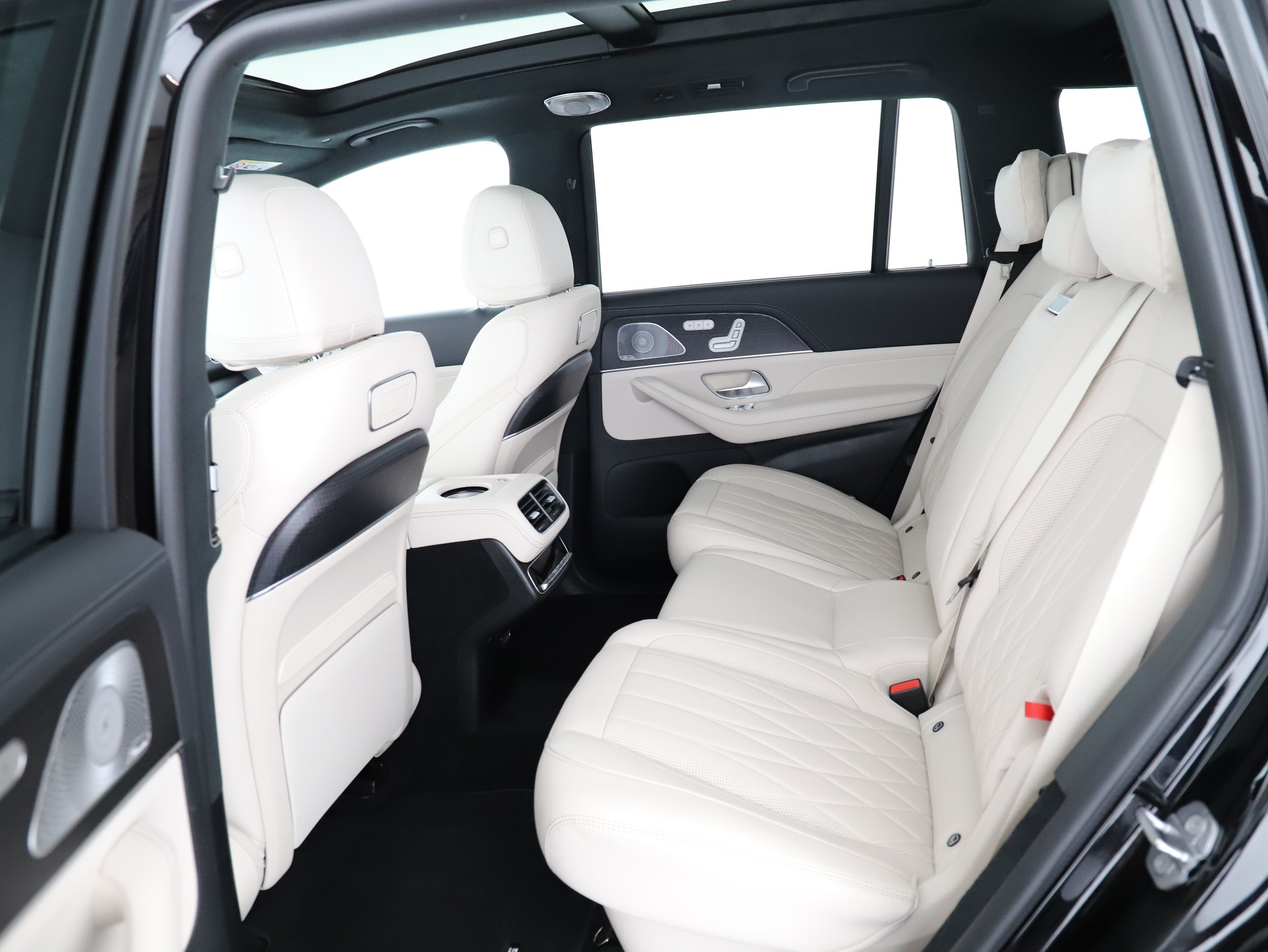 MERCEDES-BENZ GLS 63 4Matic+ TCT 9G-image-11