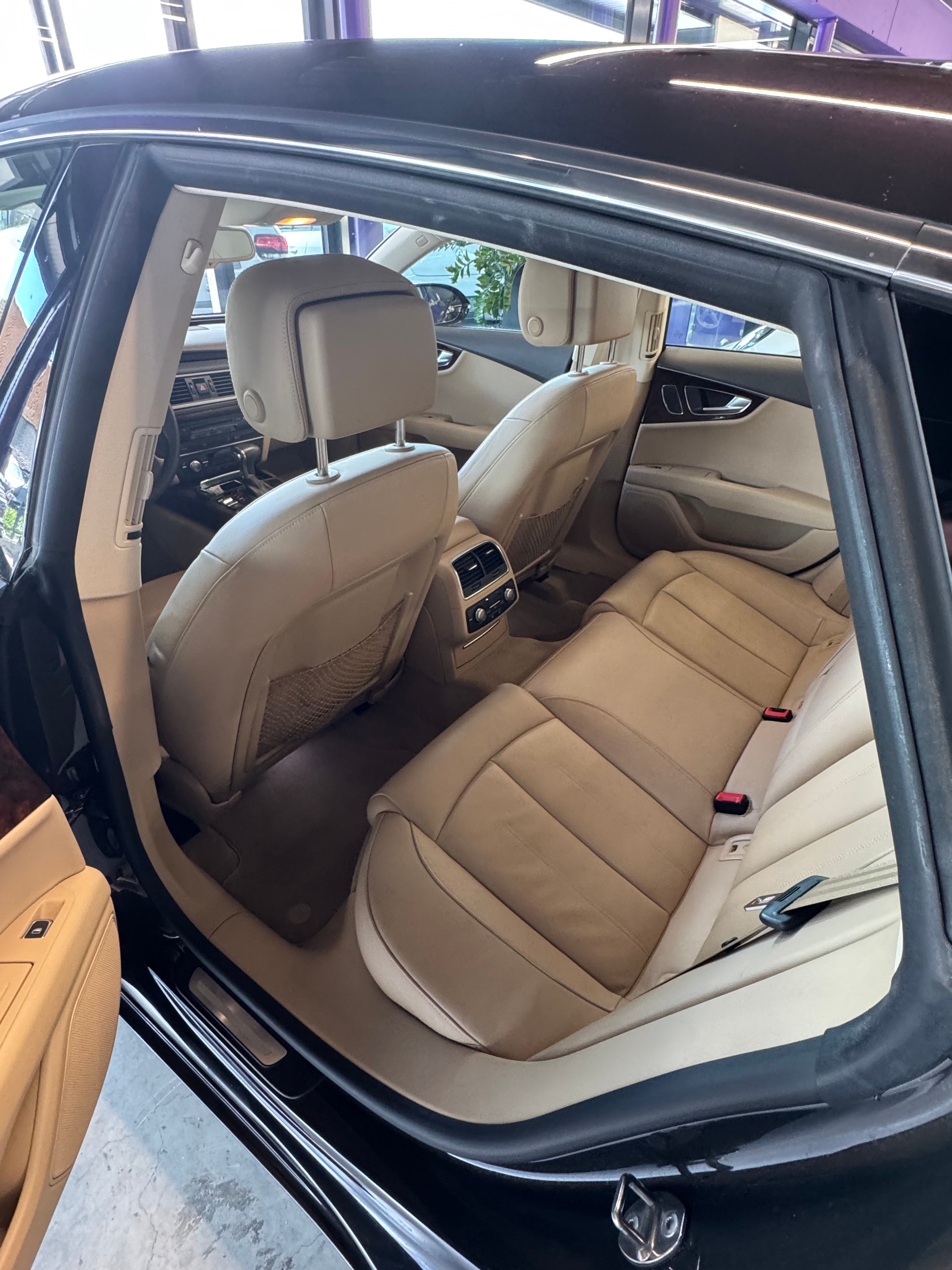 AUDI A7 Sportback 2.8 FSI quattro S-tronic-image-4