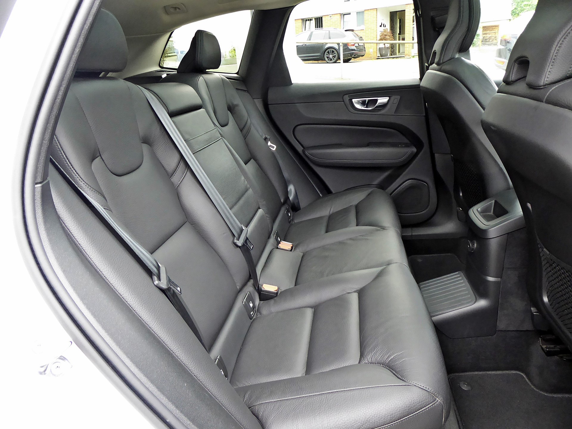 VOLVO XC60 T6 eAWD Inscr. Expre-image-5