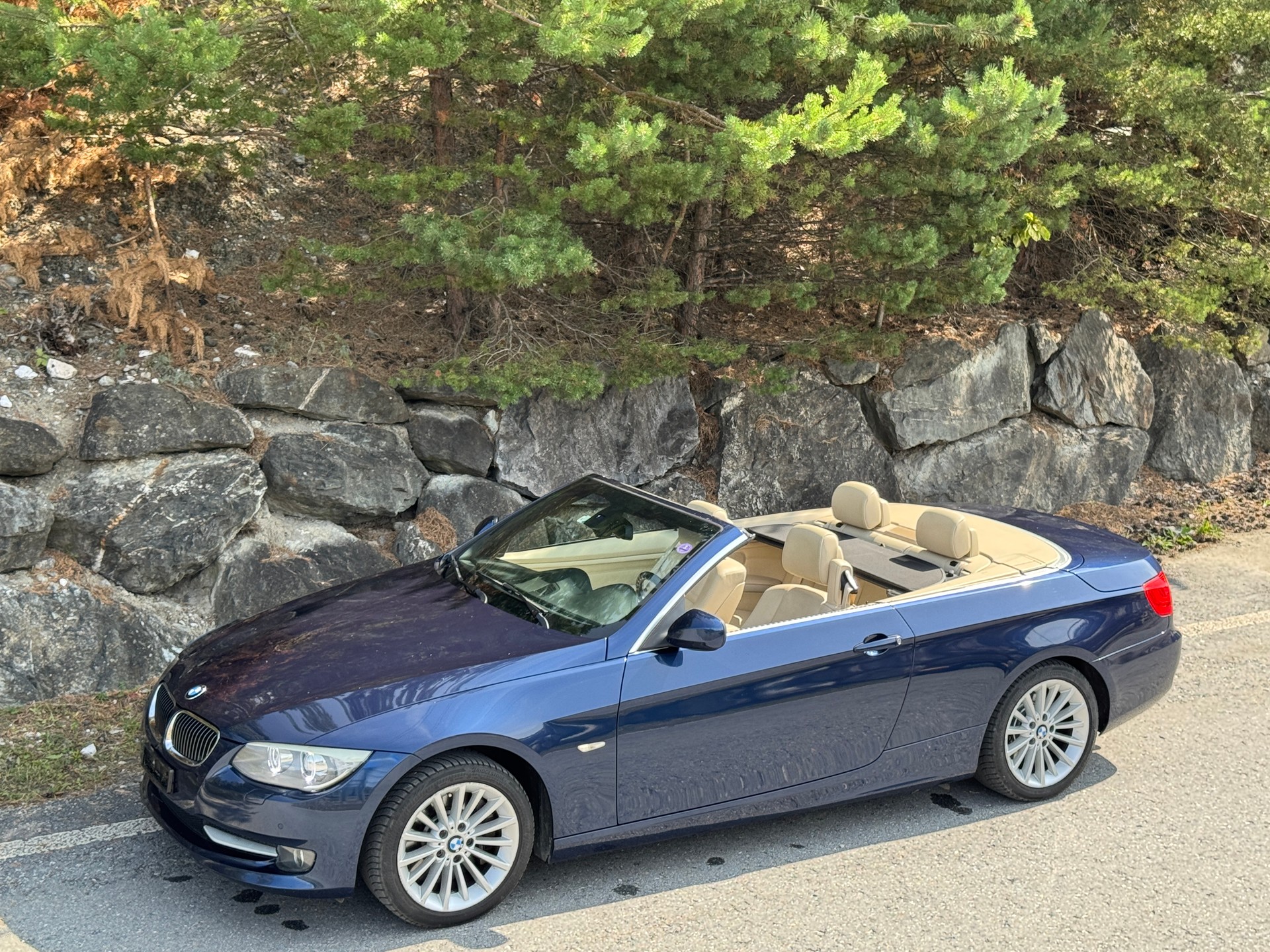 BMW 335i Cabriolet DSG-image-0