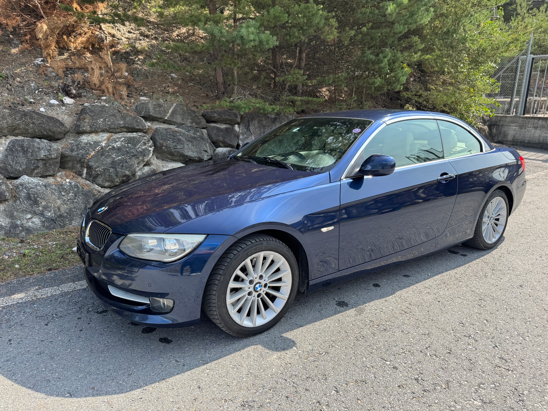 BMW 335i Cabriolet DSG-image-3