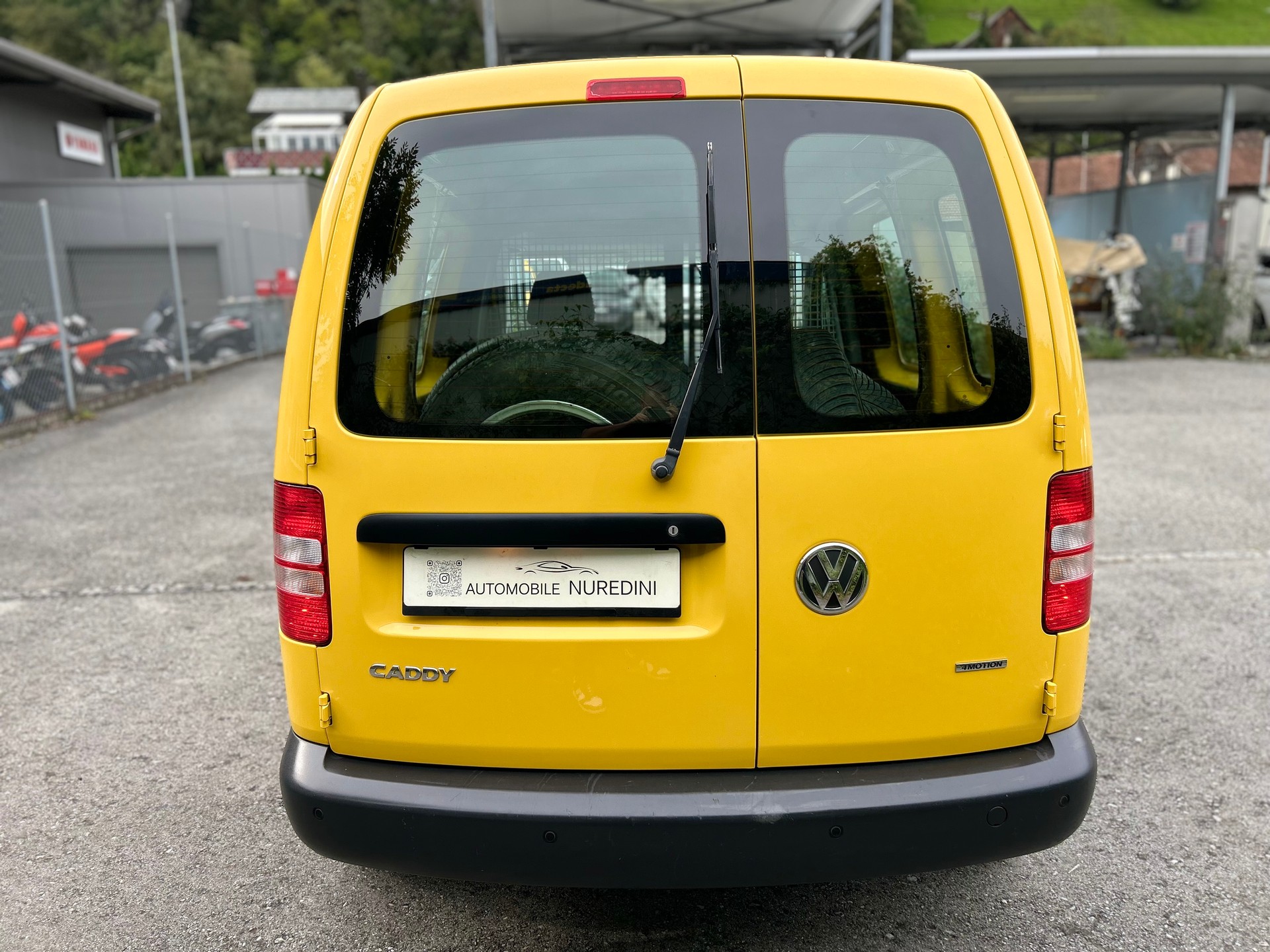 VW Caddy 2.0TDI 4Motion BlueMotion Technology-image-5