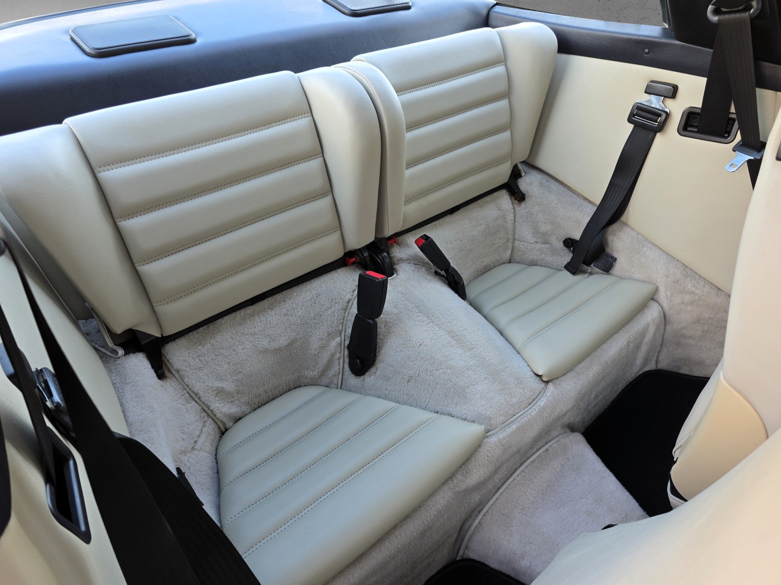 PORSCHE 911 Carrera Targa-image-11