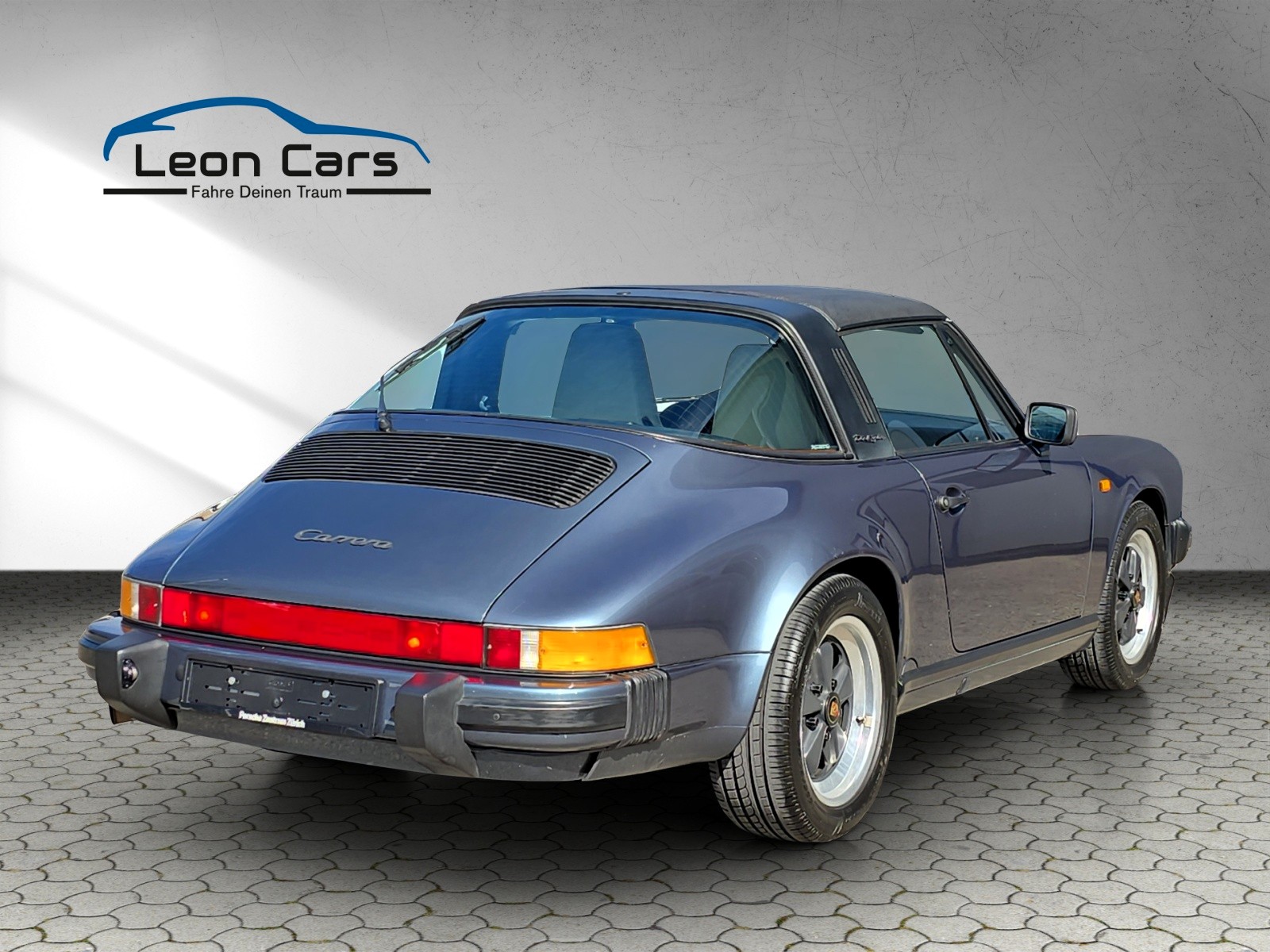 PORSCHE 911 Carrera Targa-image-4