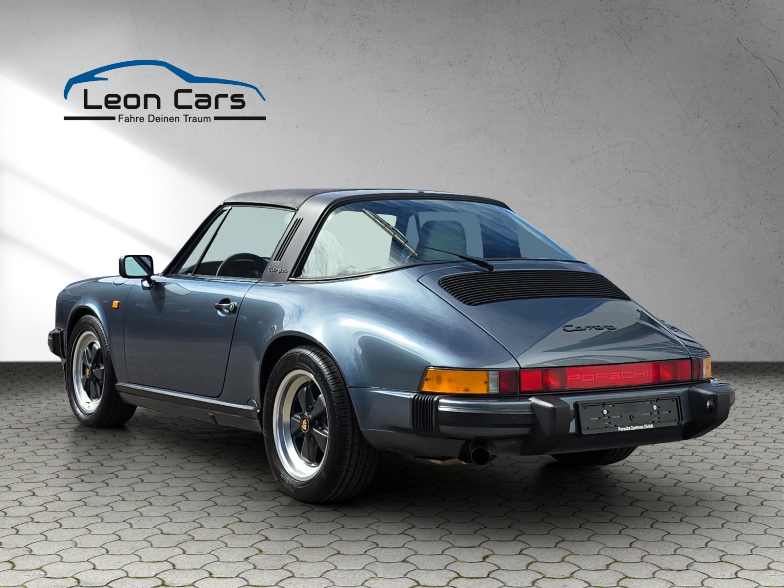 PORSCHE 911 Carrera Targa-image-5