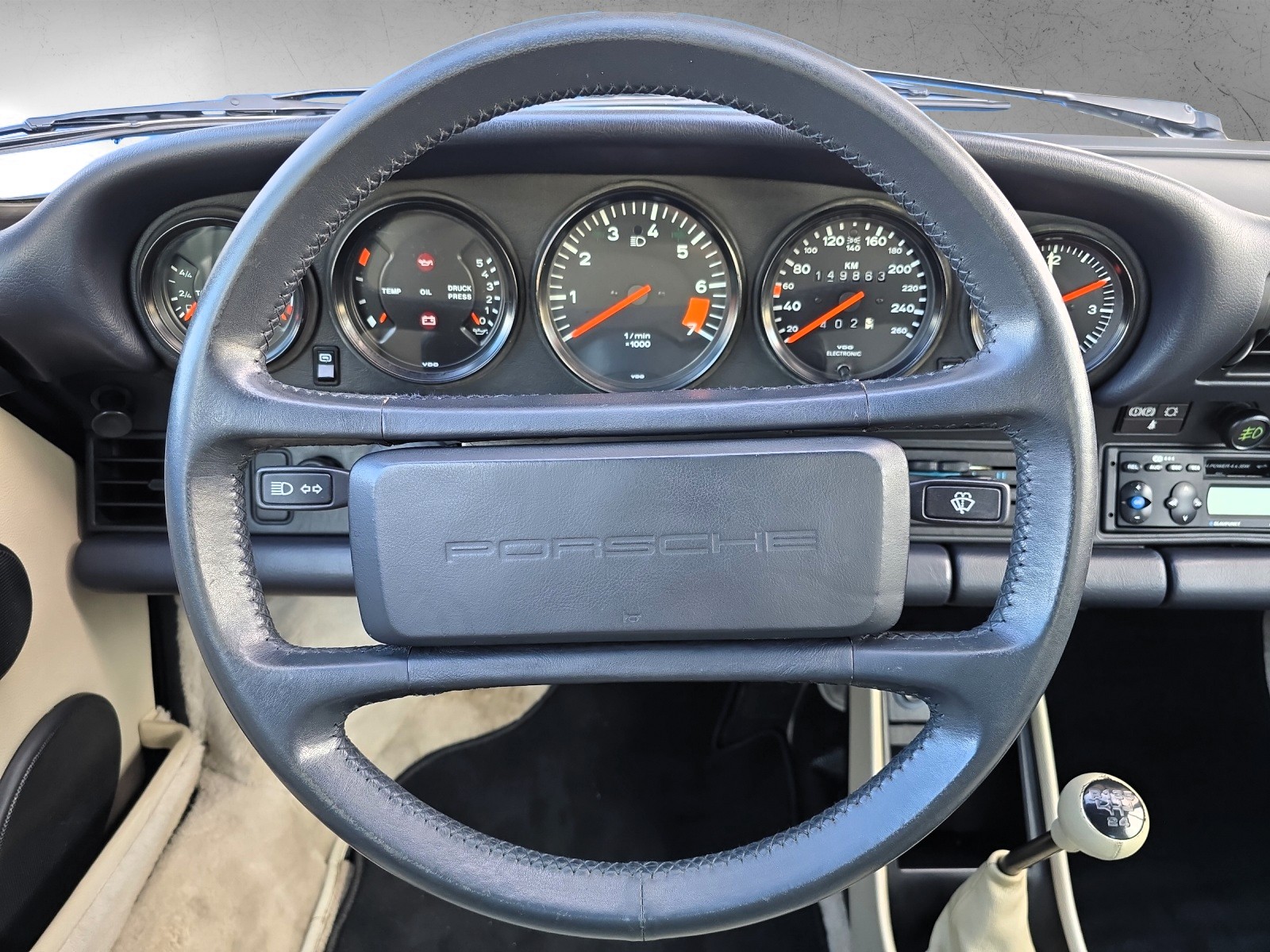 PORSCHE 911 Carrera Targa-image-10