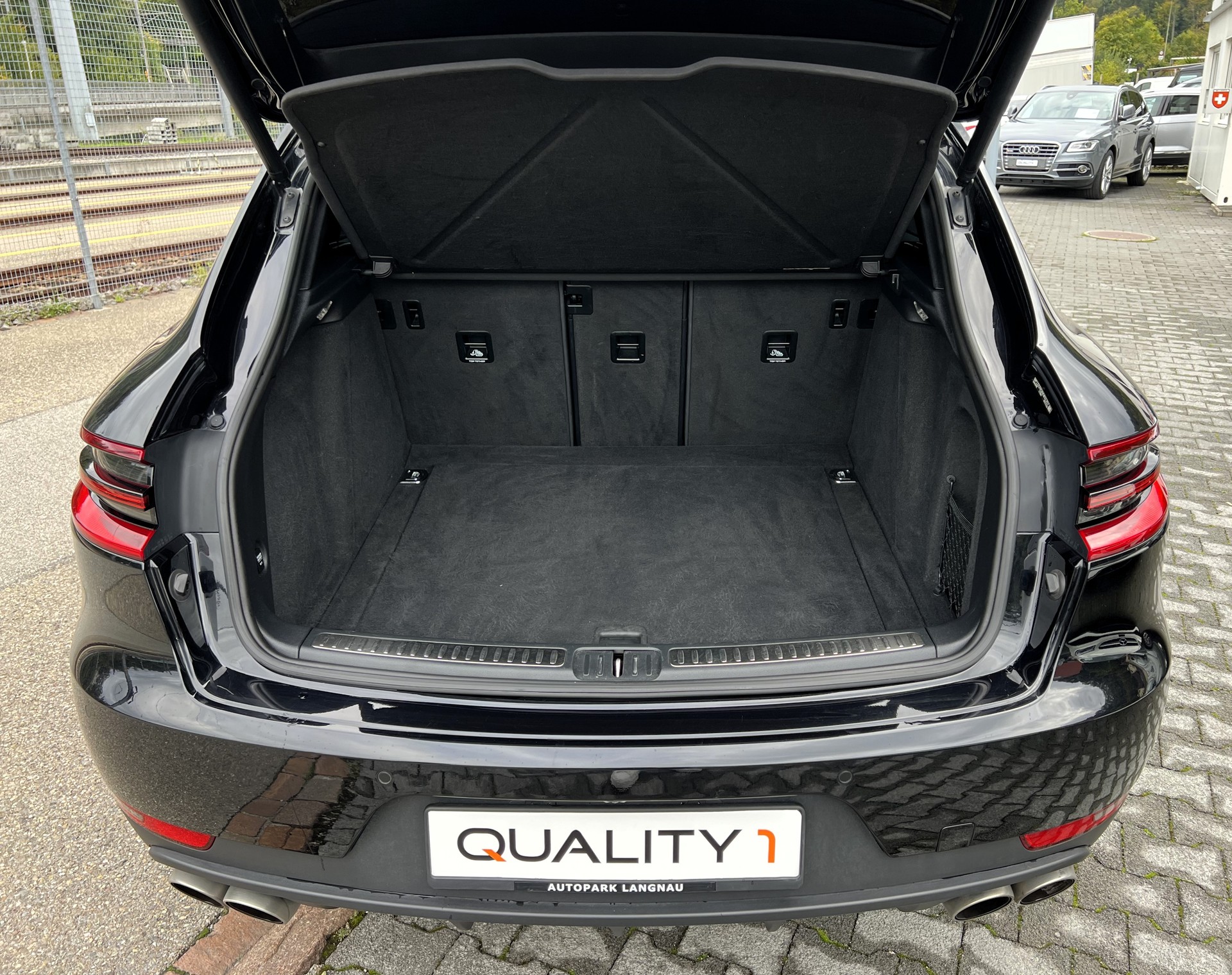 PORSCHE Macan S Diesel PDK-image-12