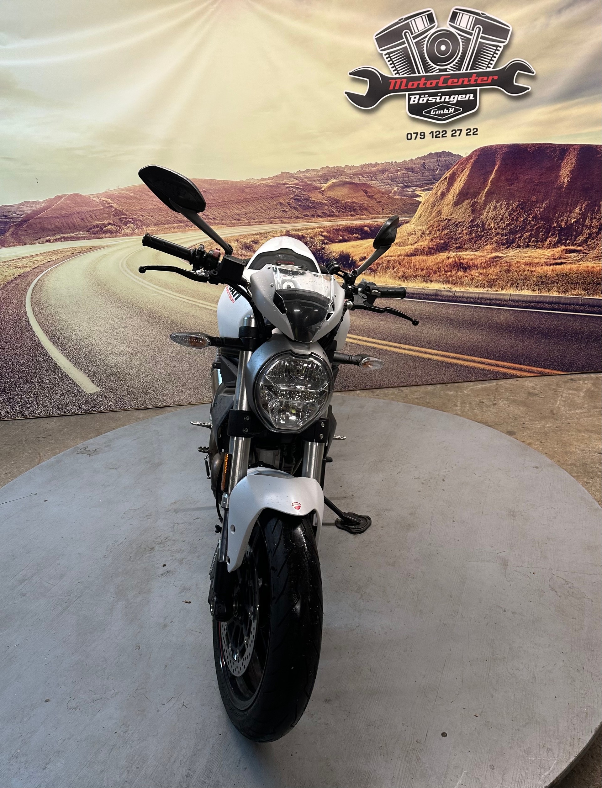 DUCATI Monster 797-showroom-element-2