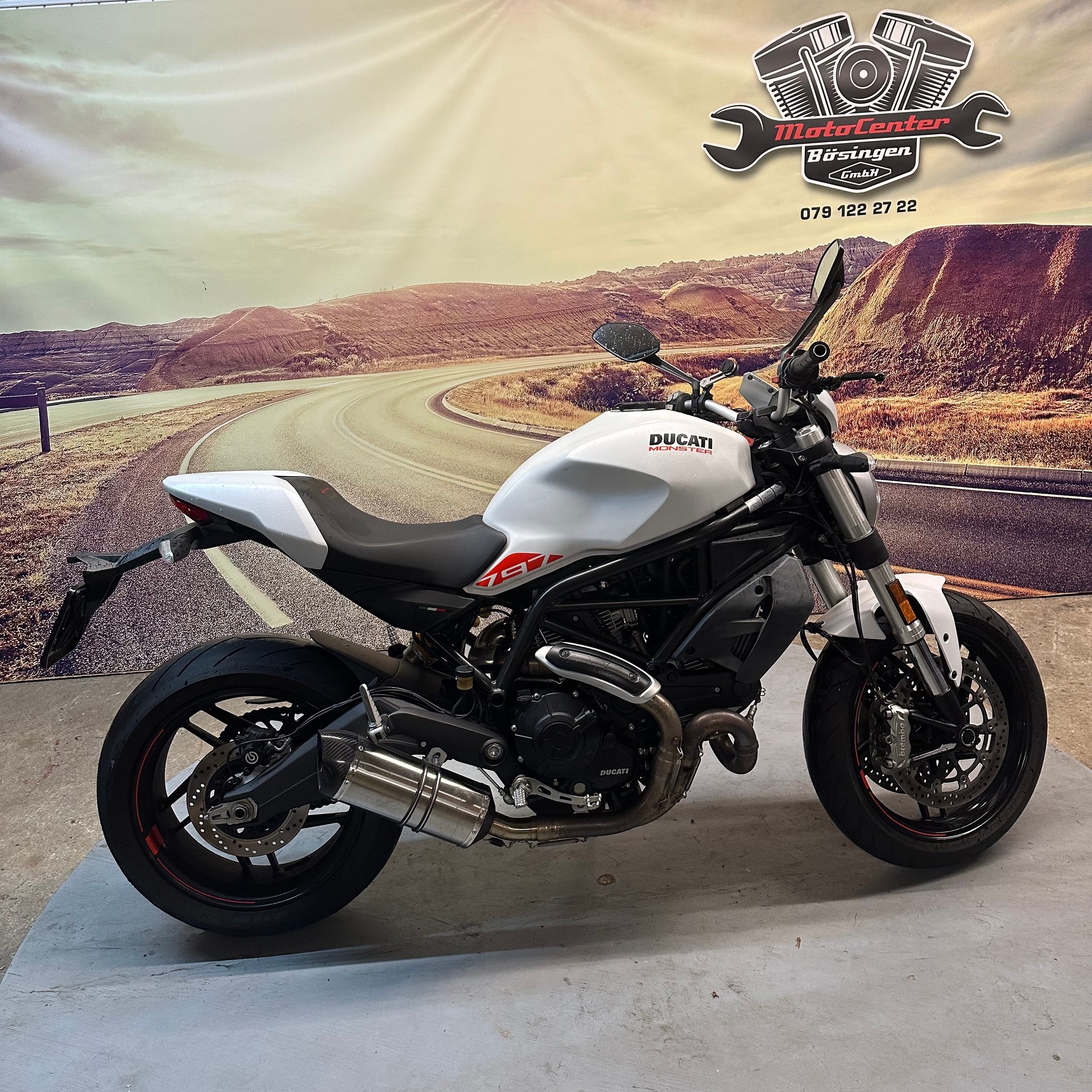 DUCATI Monster 797