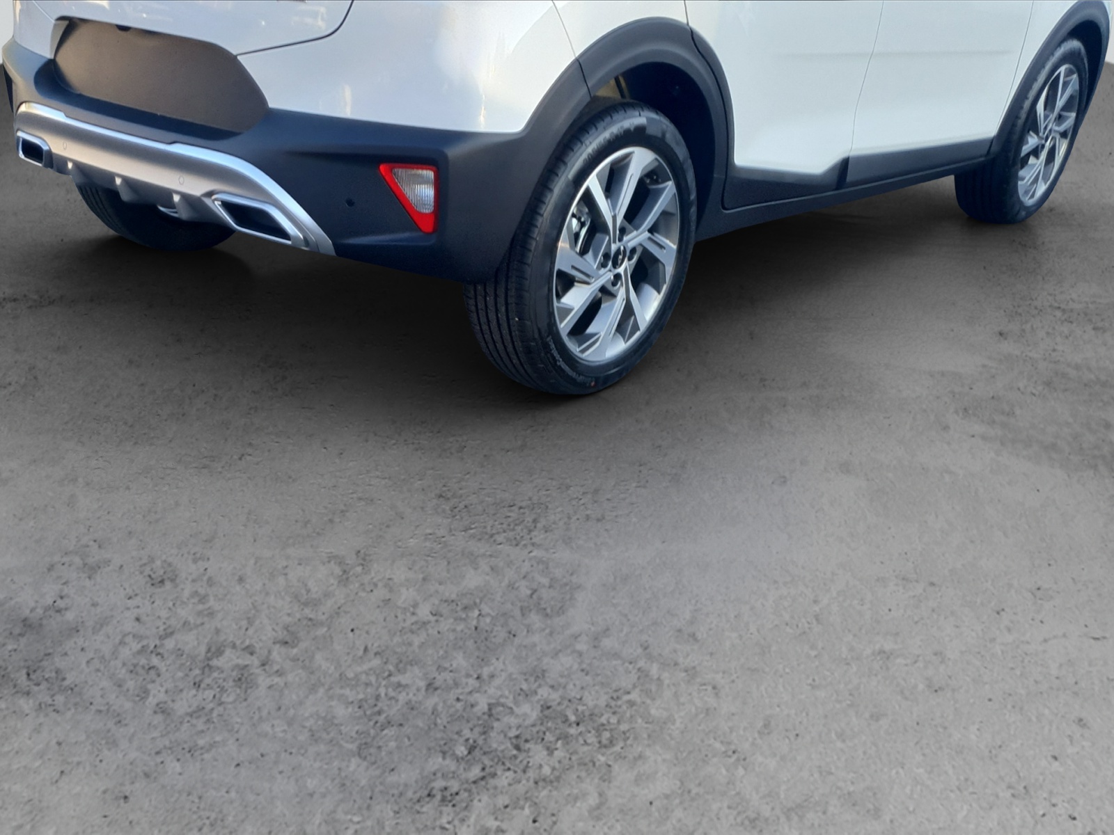 KIA Stonic 1.0 T-GDi GT-Line-image-5
