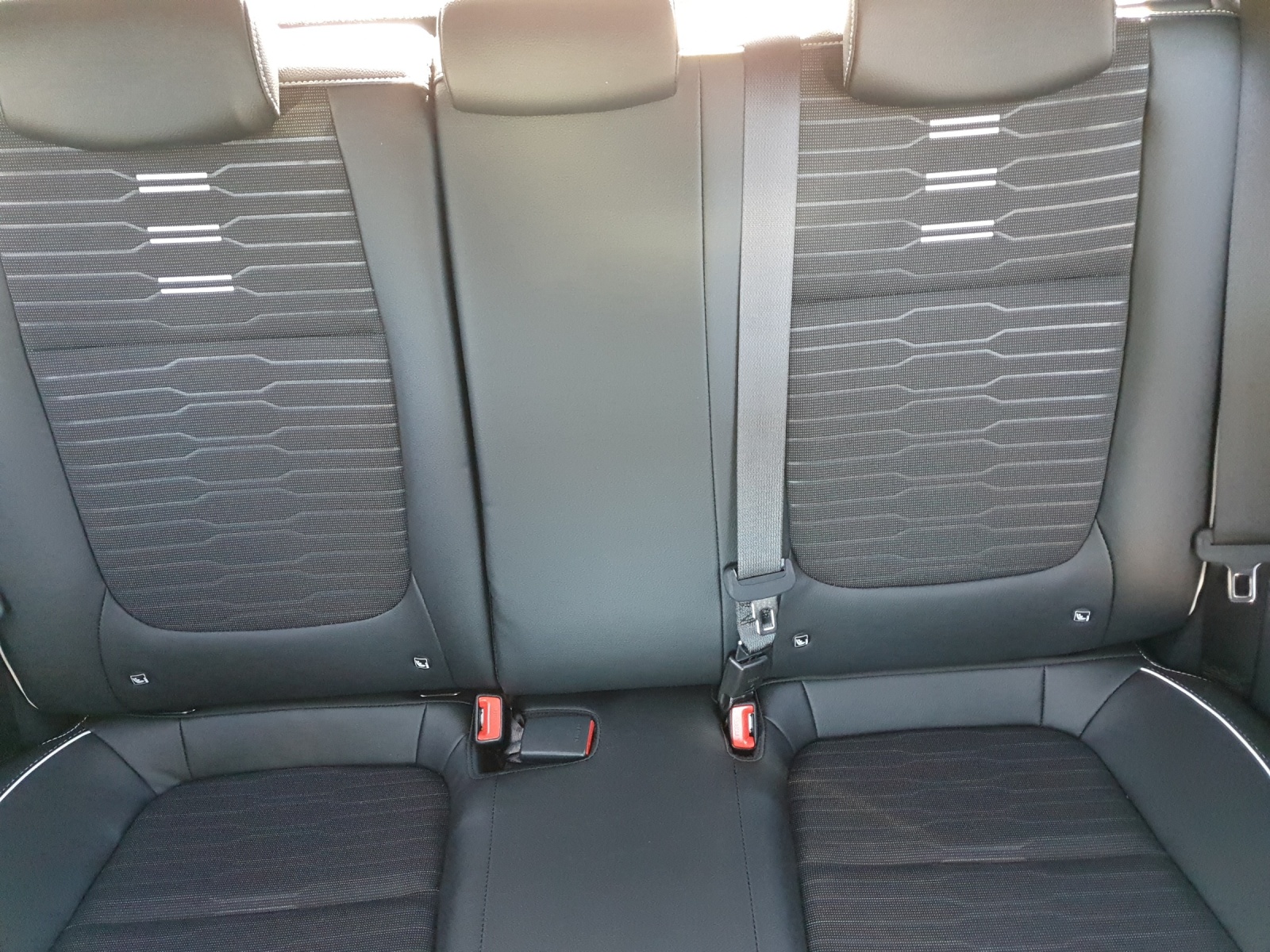 KIA Stonic 1.0 T-GDi GT-Line-image-8