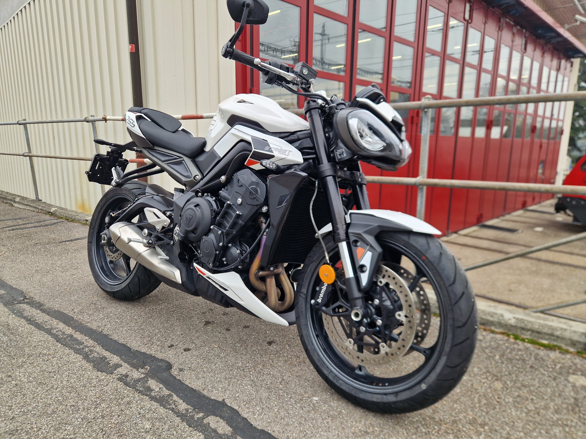 TRIUMPH Street Triple 765 R A2 (35kW)-showroom-element-1