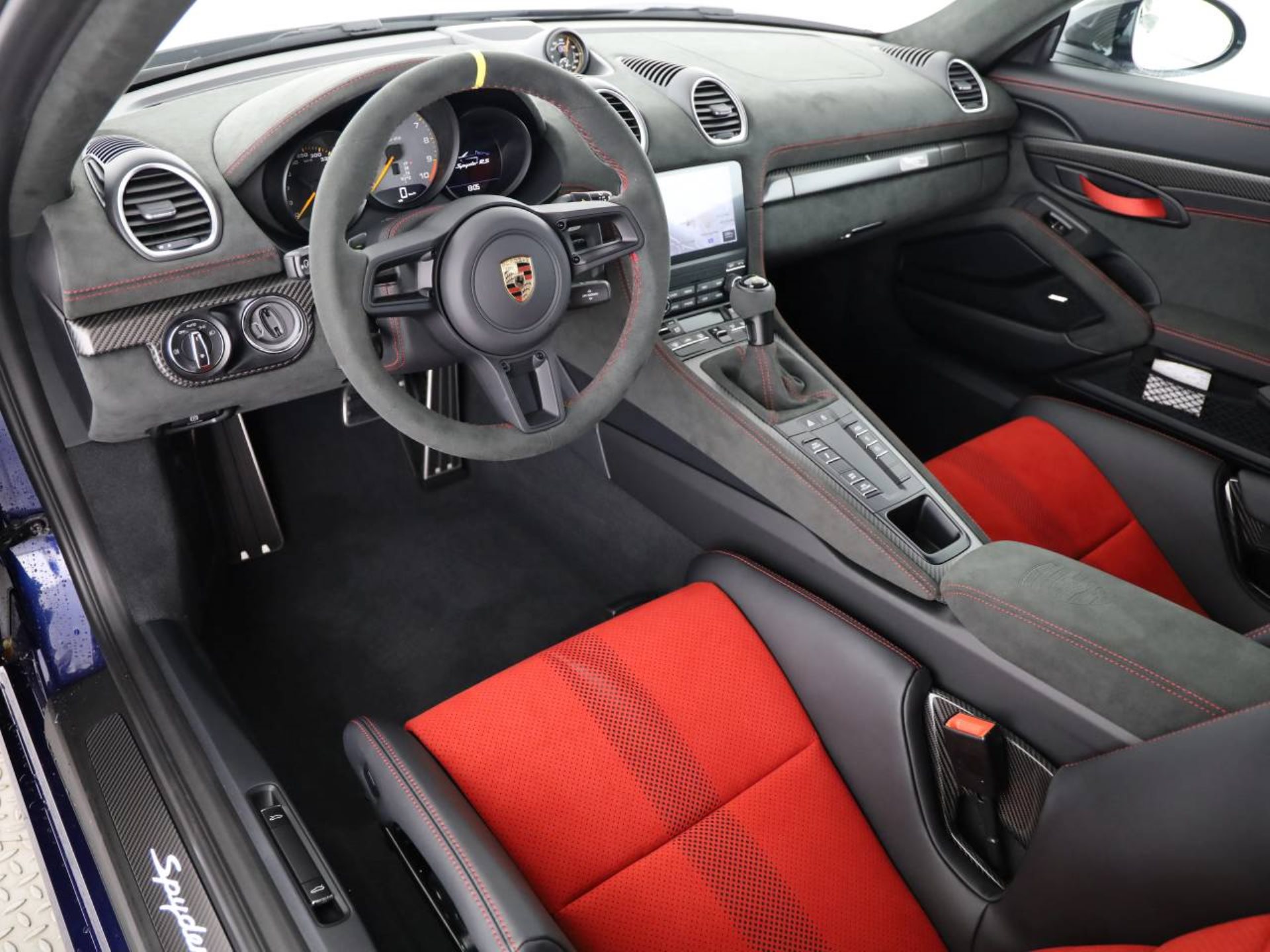 PORSCHE 718 Spyder RS-image-9