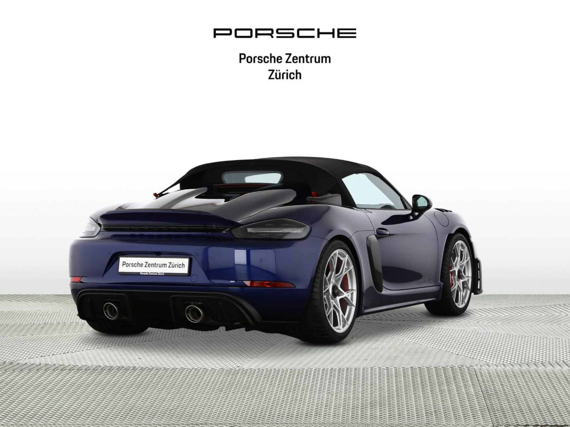PORSCHE 718 Spyder RS-image-2