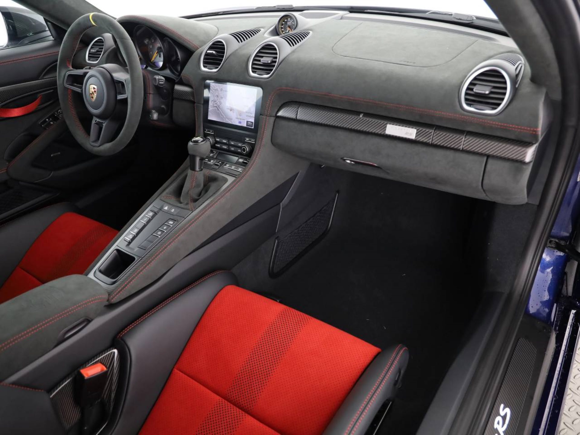 PORSCHE 718 Spyder RS-image-10