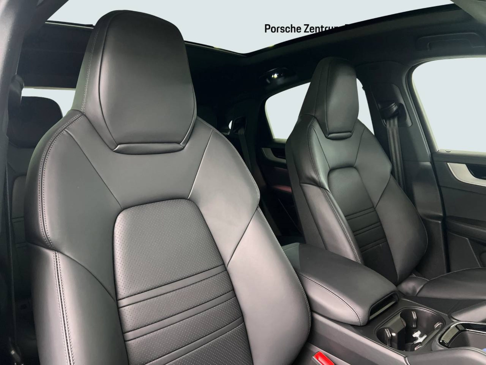PORSCHE Cayenne E-Hybrid Coupé-image-20
