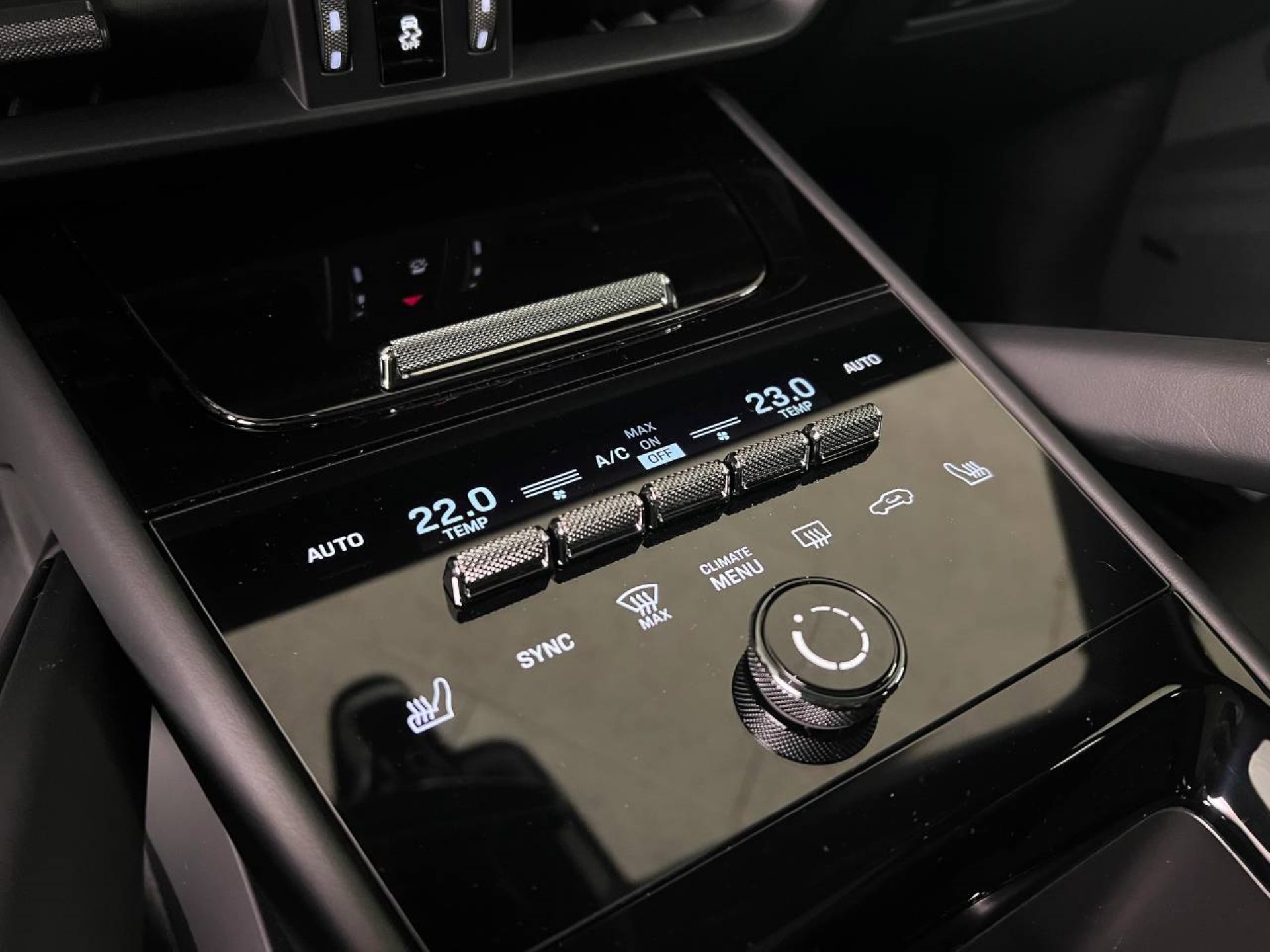 PORSCHE Cayenne E-Hybrid Coupé-image-31