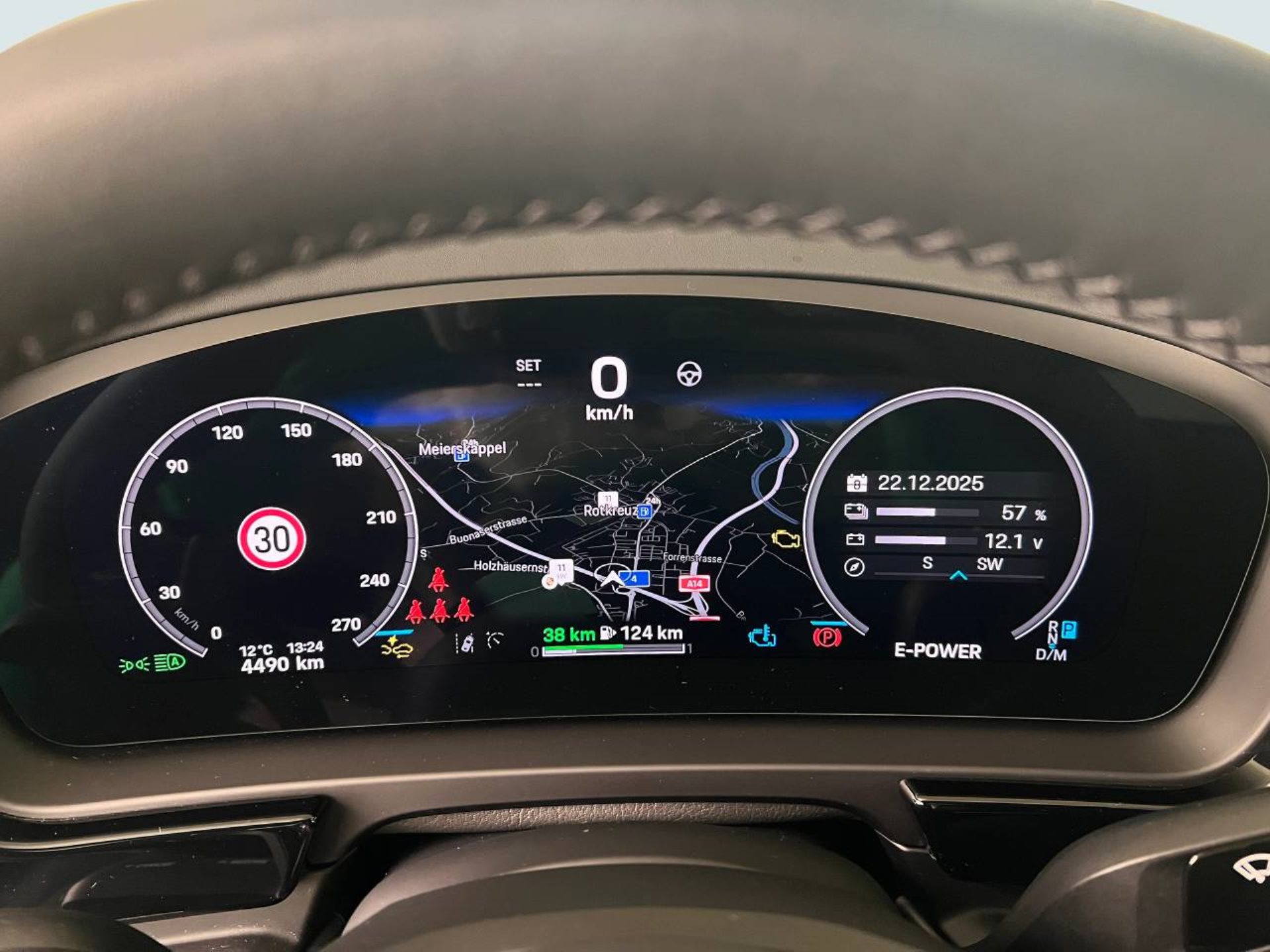 PORSCHE Cayenne E-Hybrid Coupé-image-24