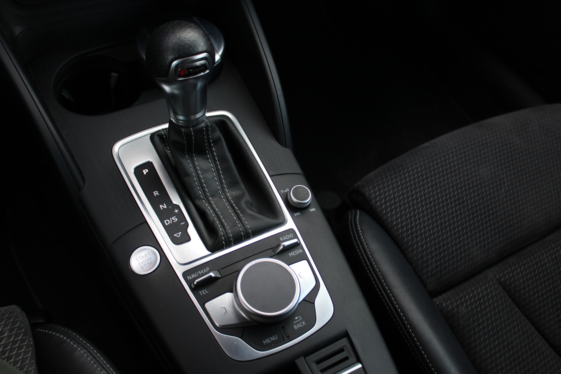 AUDI A3 Sportback 1.4 TFSI Sport S-tronic ABT 180' - "Pack S-Line Intér & Extér * ABT 180' * Virtual Cockpit * Audi Sound System"-image-16