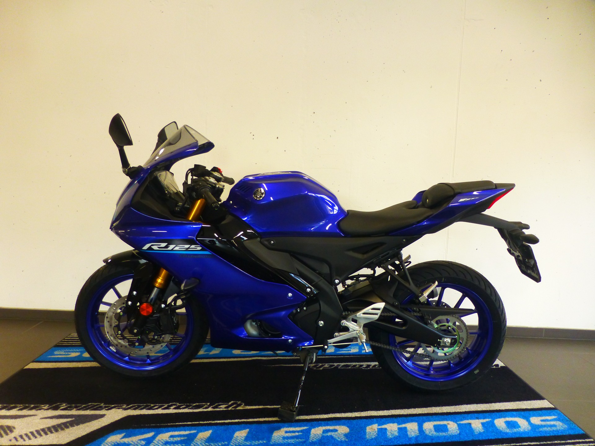 YAMAHA YZF-R 125 ABS Modell 2026-showroom-element-2