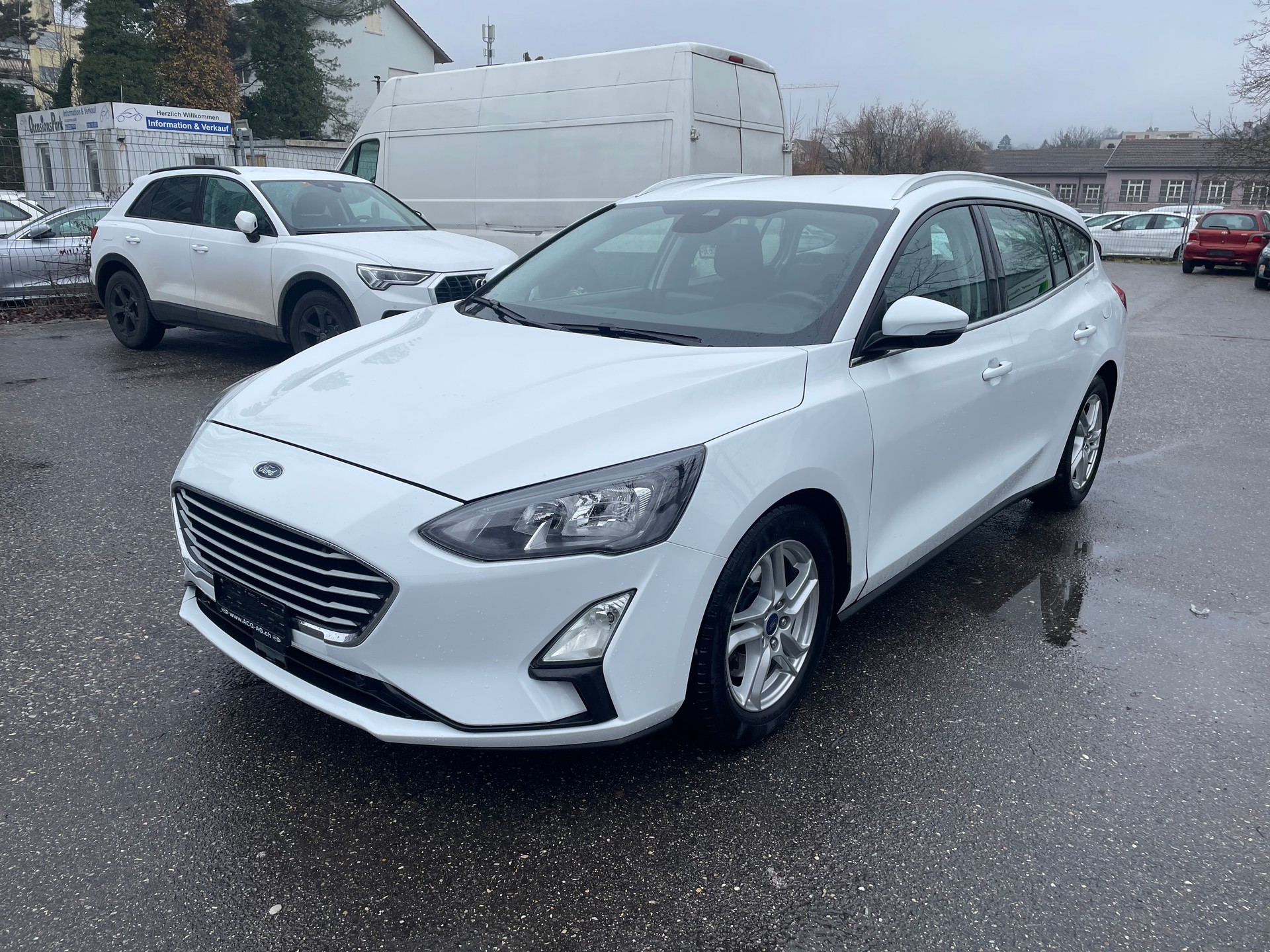 FORD Focus 1.5 TDCi Trend Automatic * Gr. Navi * Klima-auto * Tempomat * PDC V+H * Ab MFK 02.04.2020-image-0