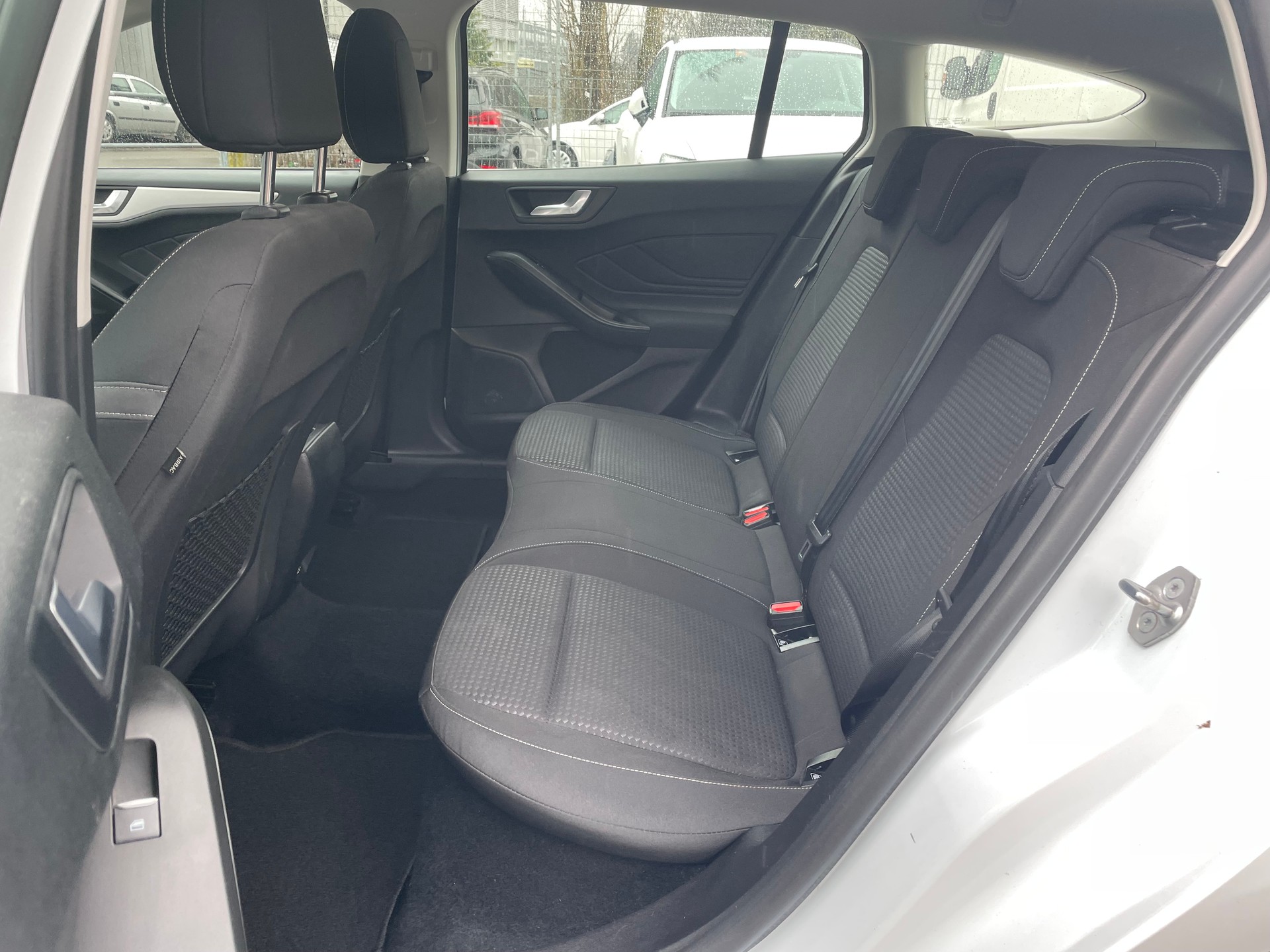 FORD Focus 1.5 TDCi Trend Automatic * Gr. Navi * Klima-auto * Tempomat * PDC V+H * Ab MFK 02.04.2020-image-2