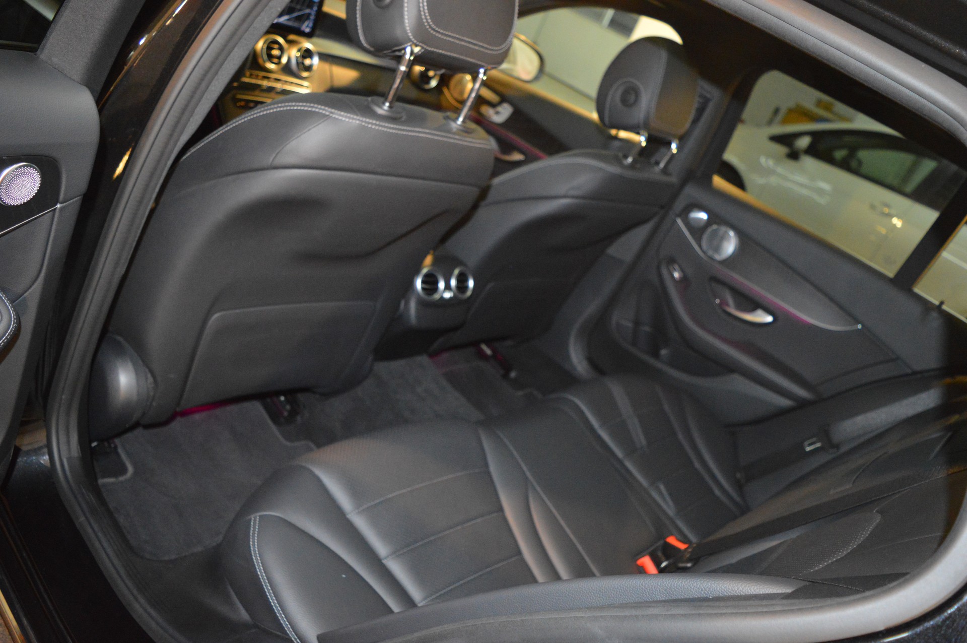 MERCEDES-BENZ C 220 d Swiss Star Avantgarde 4M 9G-Tronic-image-16