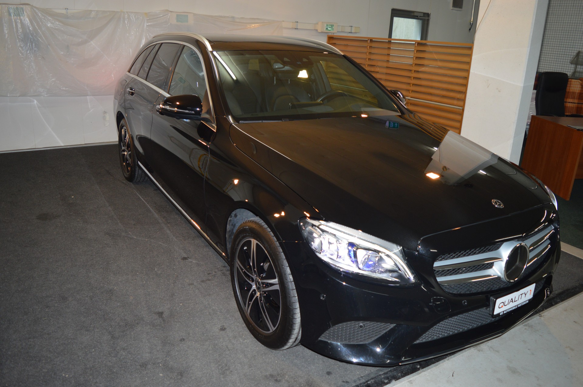 MERCEDES-BENZ C 220 d Swiss Star Avantgarde 4M 9G-Tronic-image-3