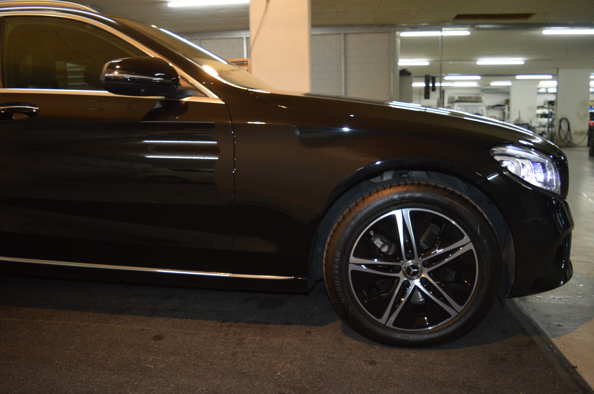 MERCEDES-BENZ C 220 d Swiss Star Avantgarde 4M 9G-Tronic-image-12