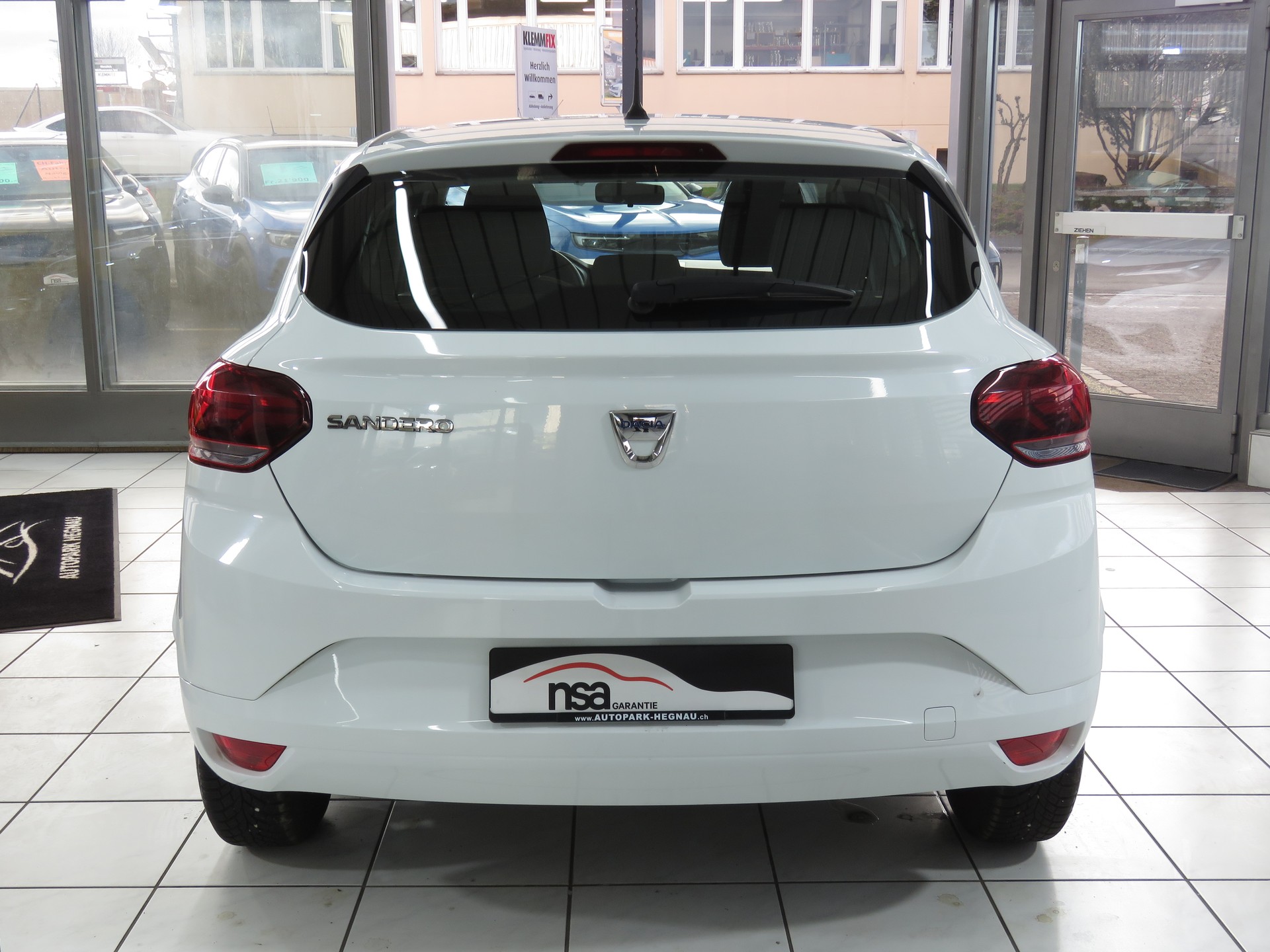 DACIA Sandero SCe 65 Essential-image-4