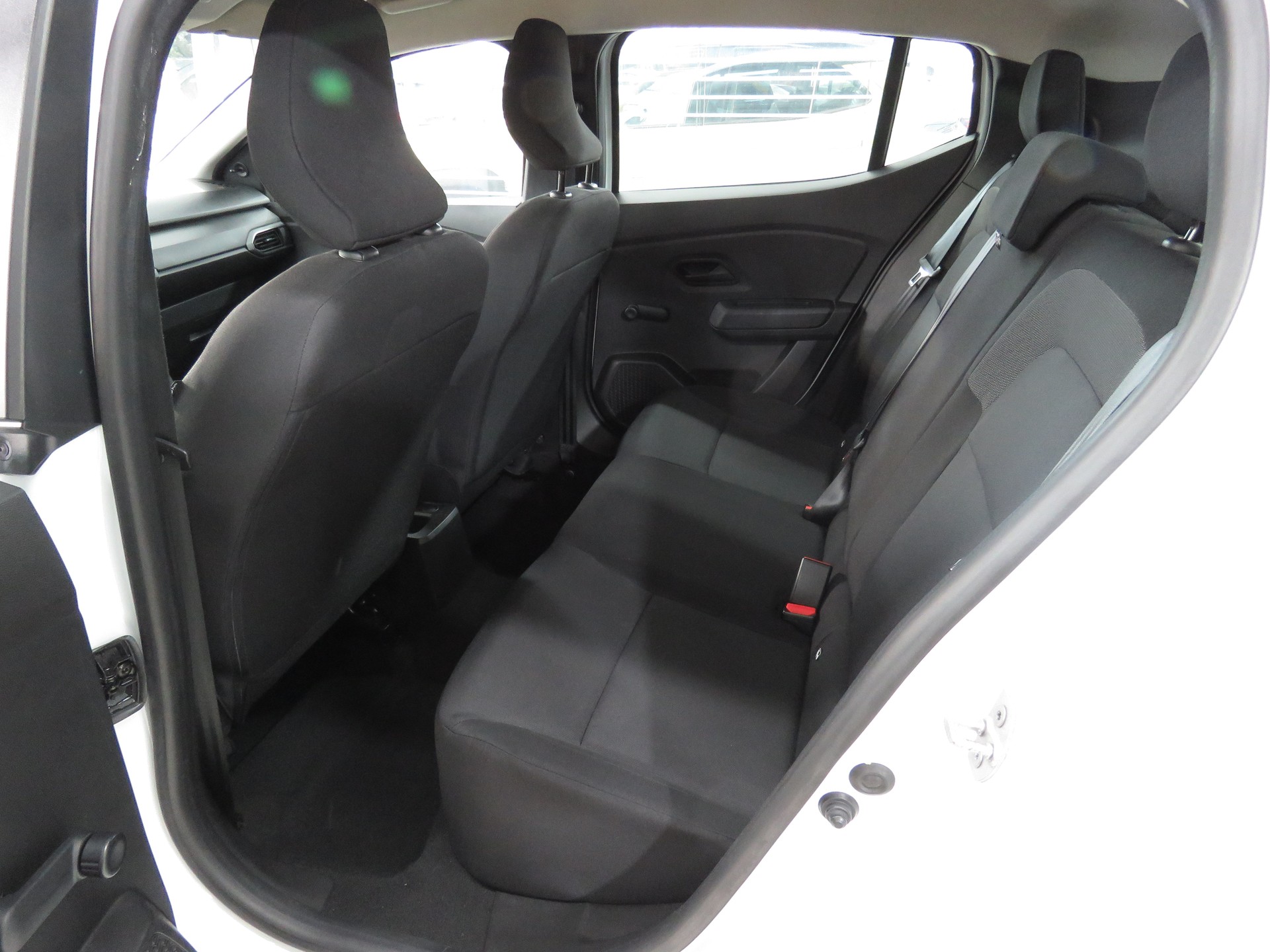 DACIA Sandero SCe 65 Essential-image-8
