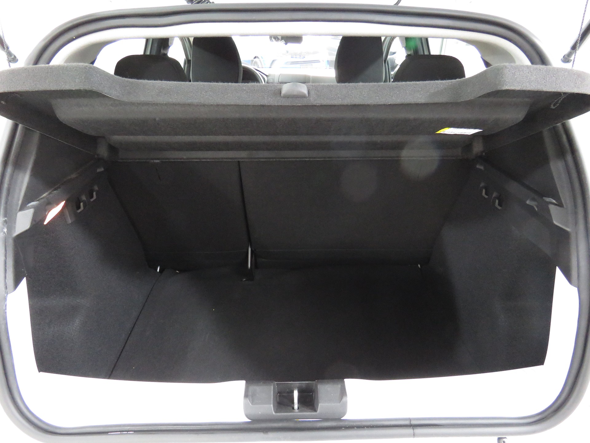 DACIA Sandero SCe 65 Essential-image-9