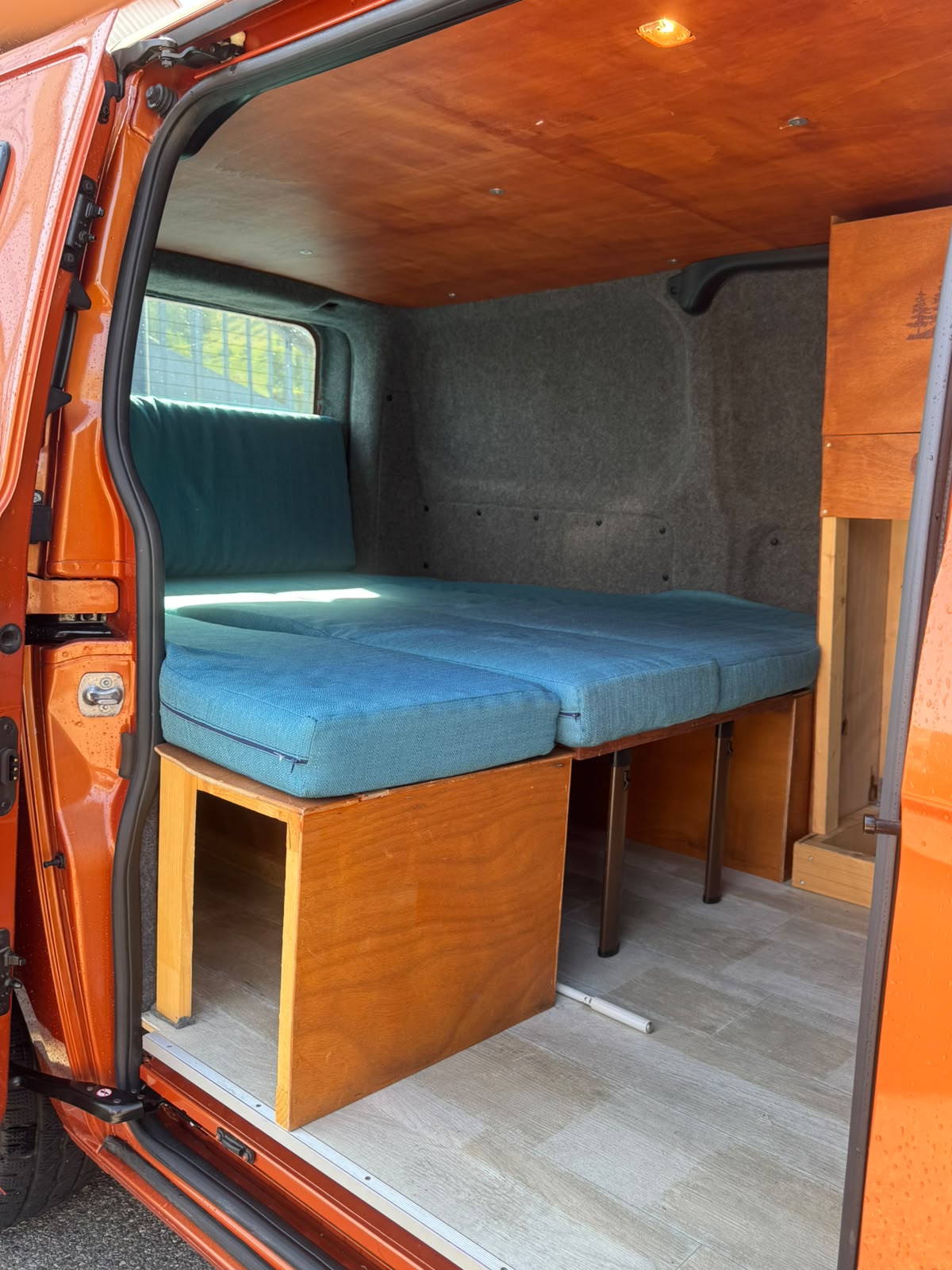 FORD Transit Custom Van 300 L1H1 Ambiente-image-9