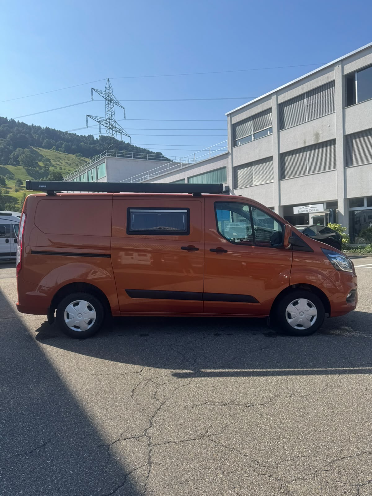 FORD Transit Custom Van 300 L1H1 Ambiente-image-1