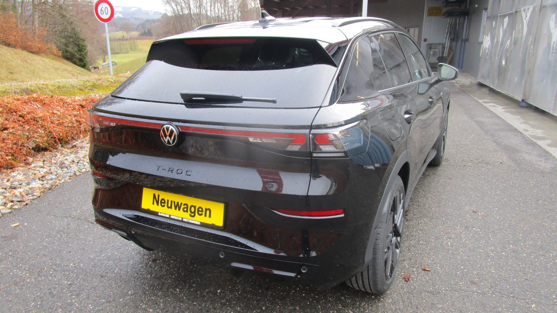VW T-Roc 1.5 eTSI mHEV R-Line DSG-image-3