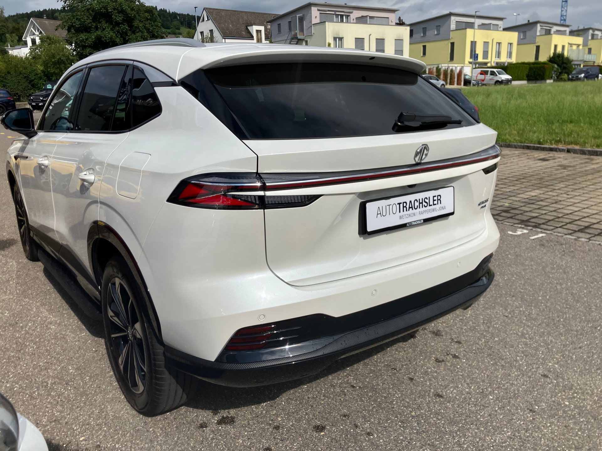 MG HS 1.5 T PHEV Luxury-image-5
