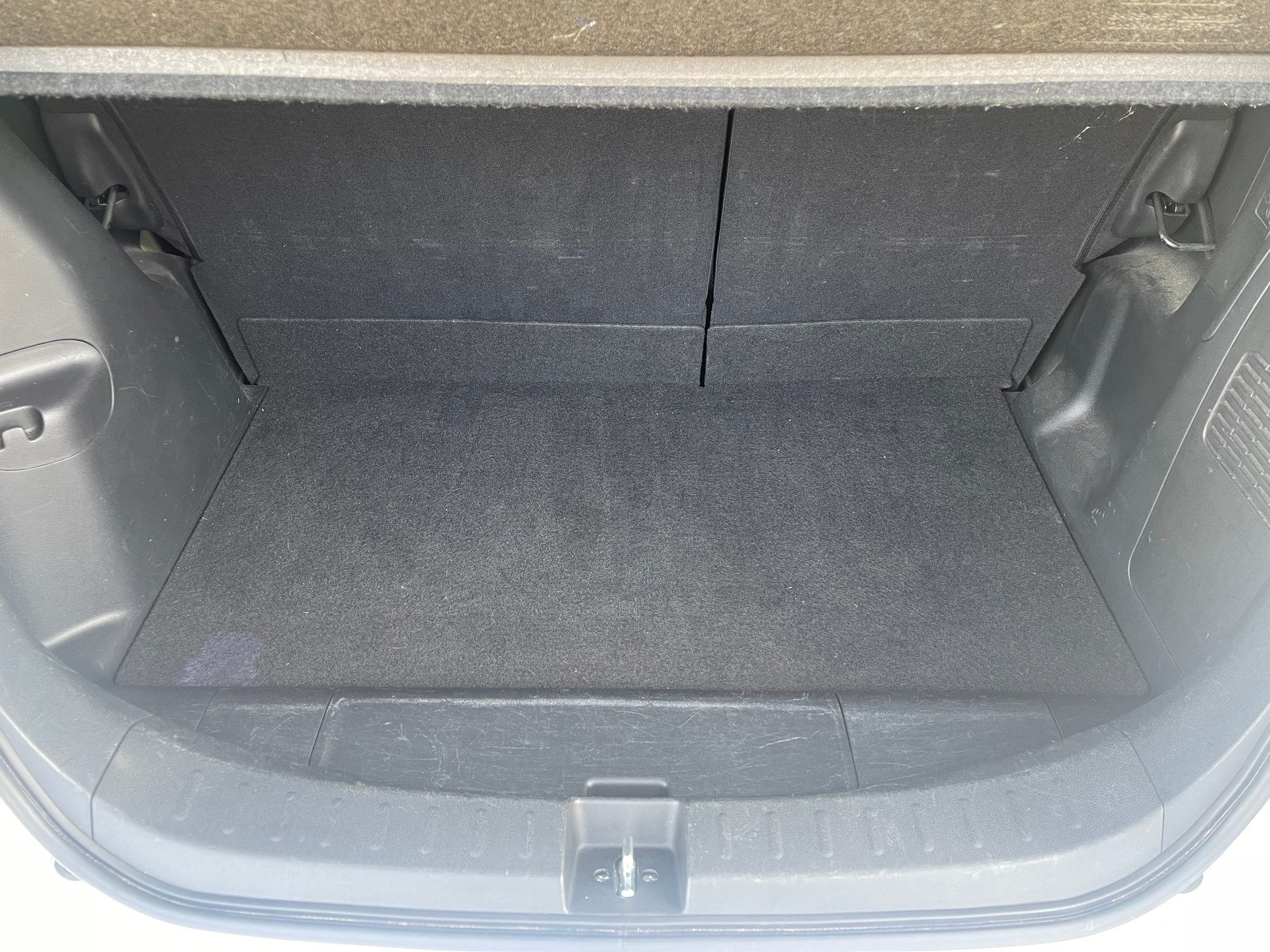 HONDA Jazz 1.3i Hybrid Comfort CVT-image-4