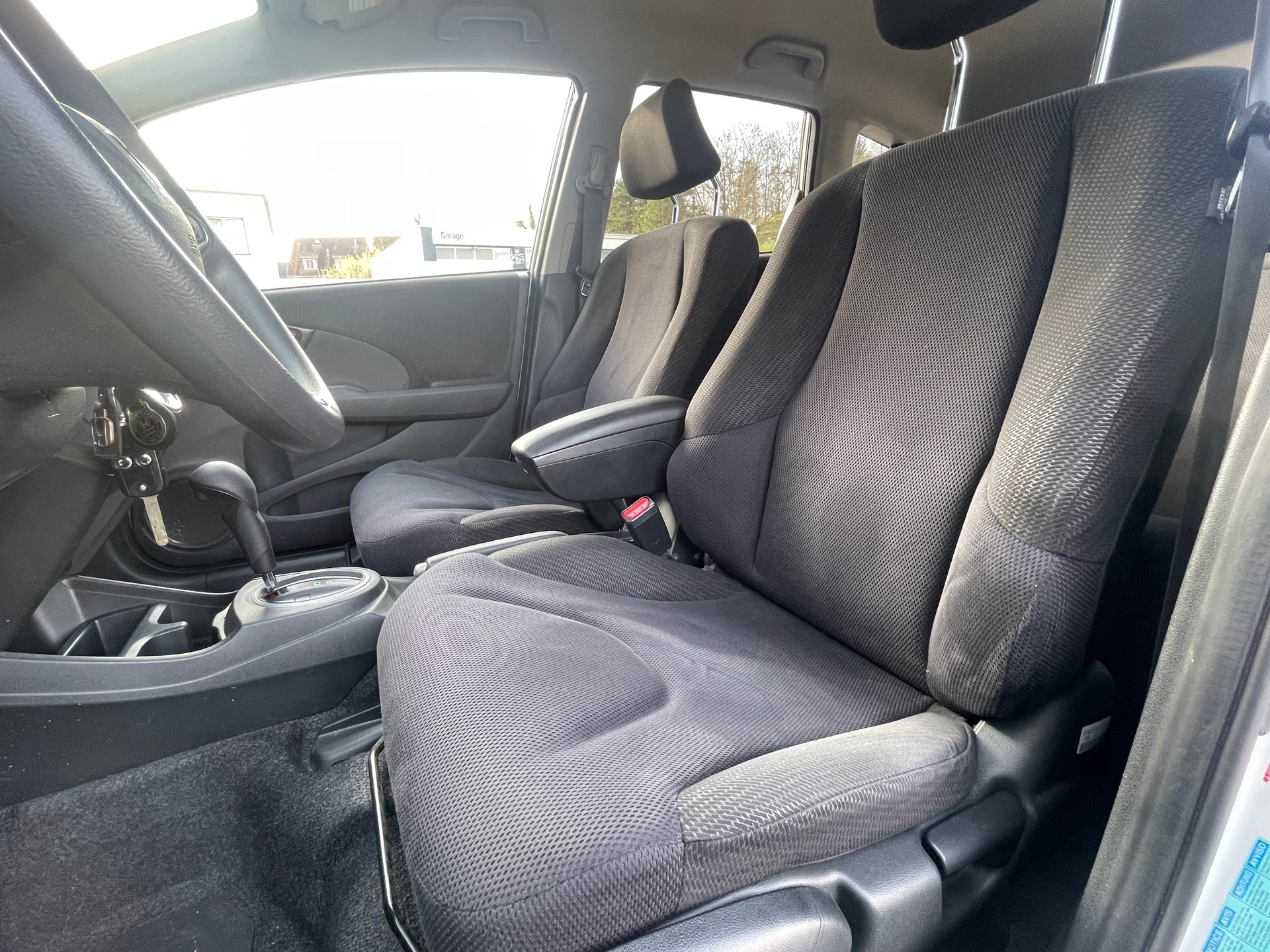 HONDA Jazz 1.3i Hybrid Comfort CVT-image-11