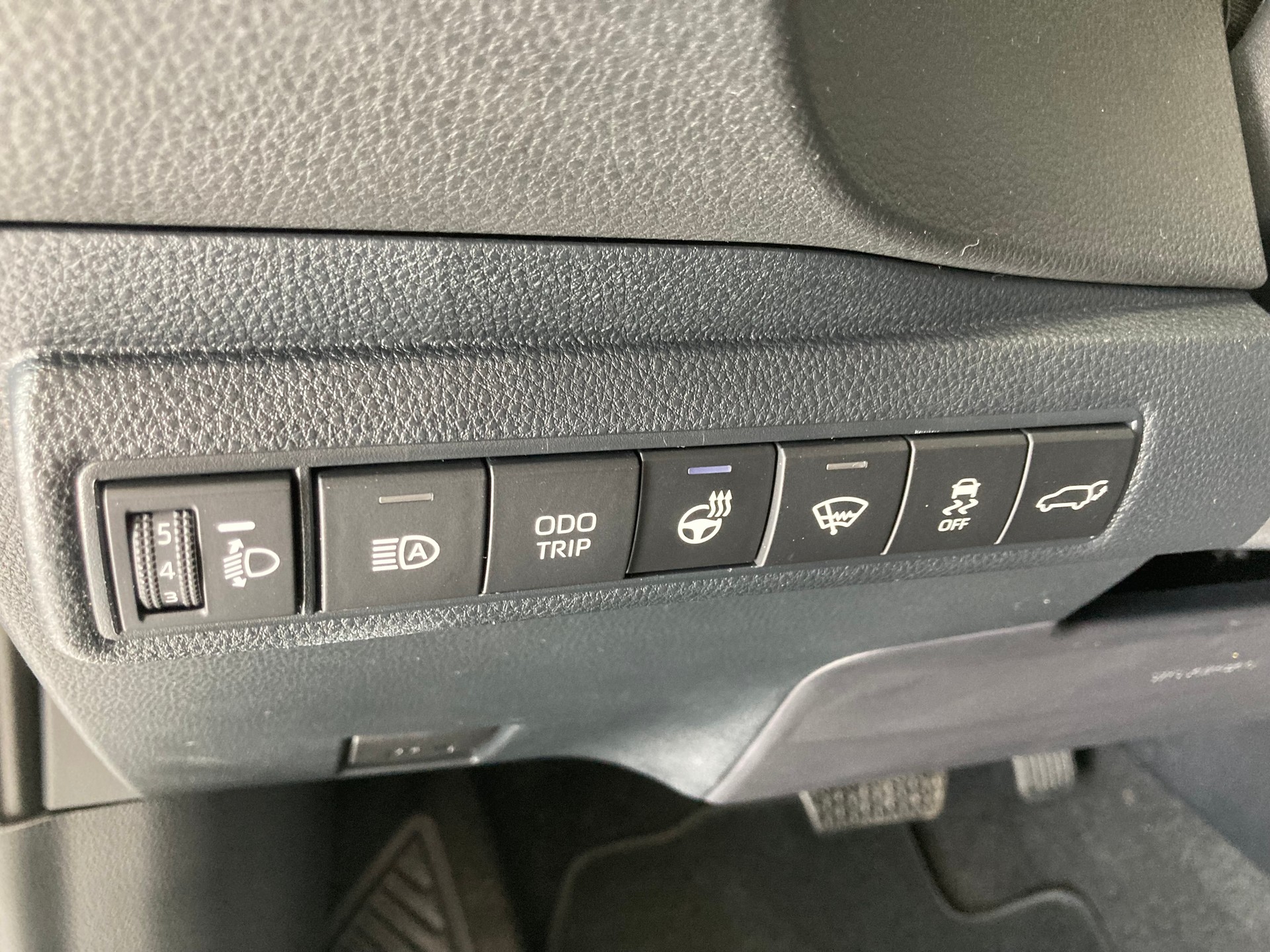 TOYOTA Corolla Touring Sports 2.0 HSD GR Sport e-CVT-image-12