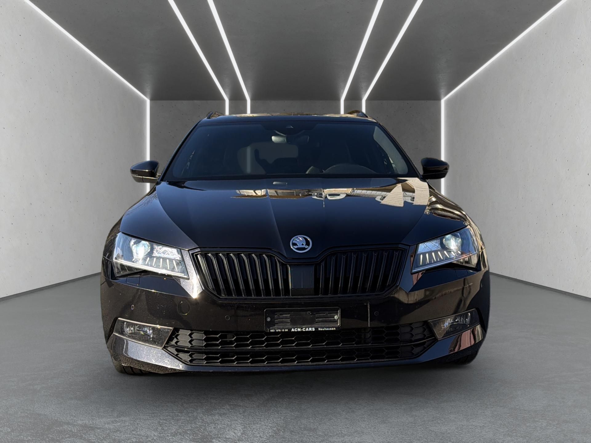 SKODA Superb Combi 2.0 TDi SportLine+ 4x4 DSG-image-8