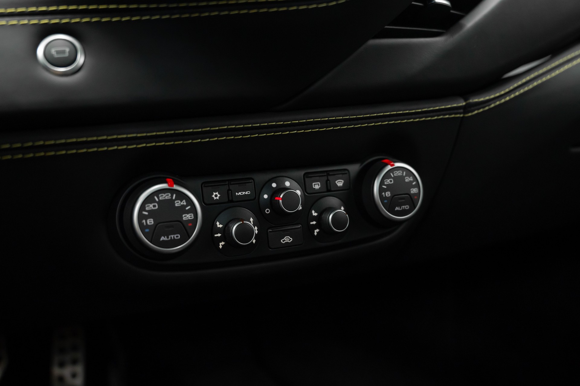 FERRARI 488 GTB 3.9 V8-image-19