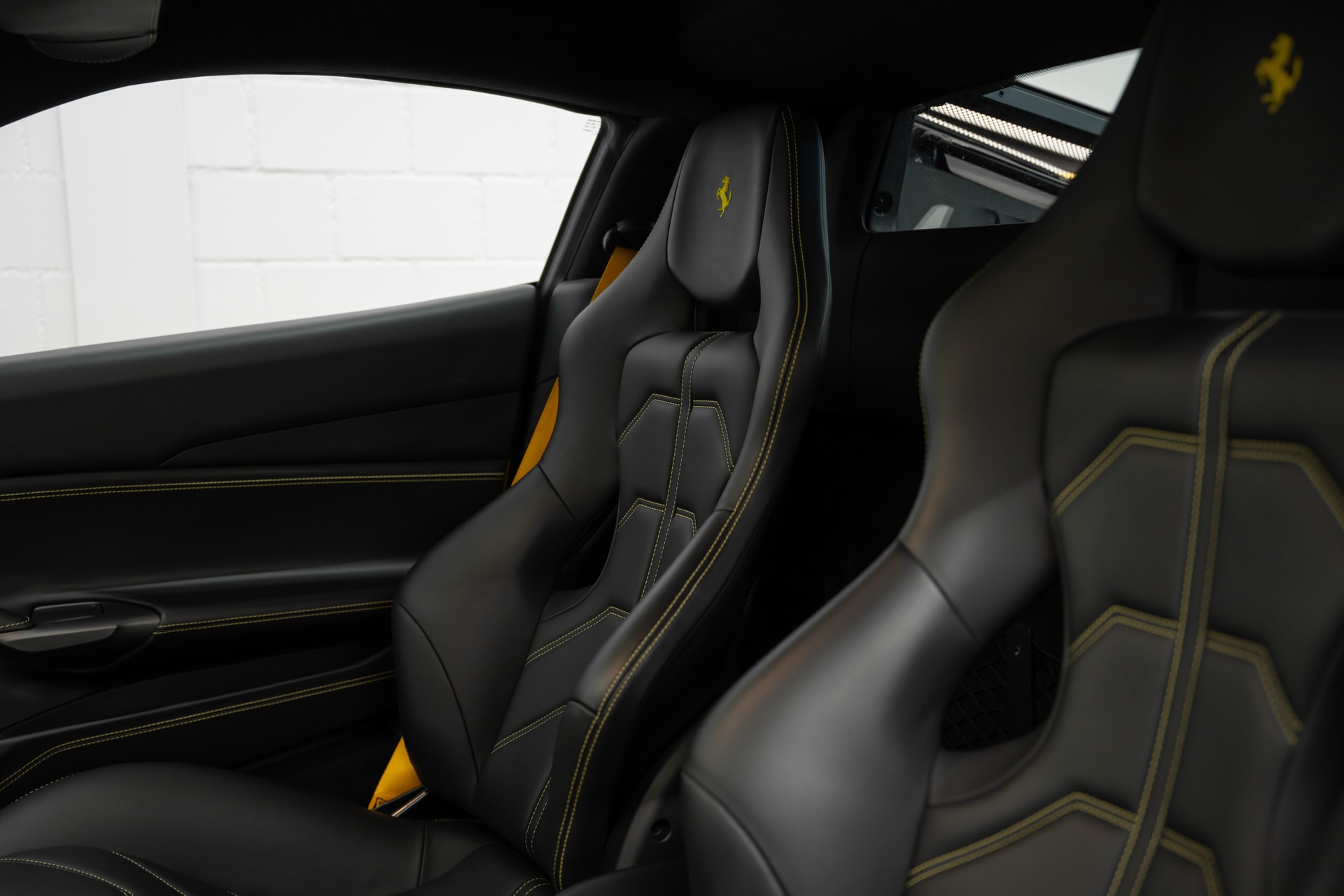FERRARI 488 GTB 3.9 V8-image-10